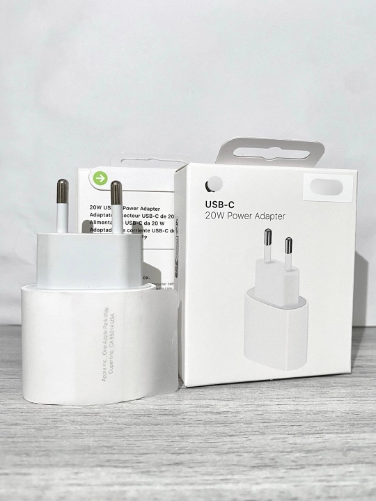 Адаптер USB‑C 20W — быстрая зарядка для iPhone 13–17