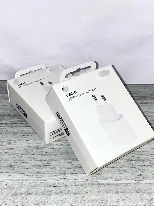 Адаптер USB‑C 20W — быстрая зарядка для iPhone 13–17