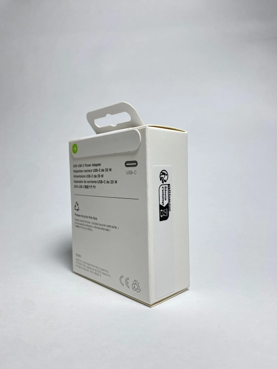 Адаптер USB‑C 20W — быстрая зарядка для iPhone 13–17