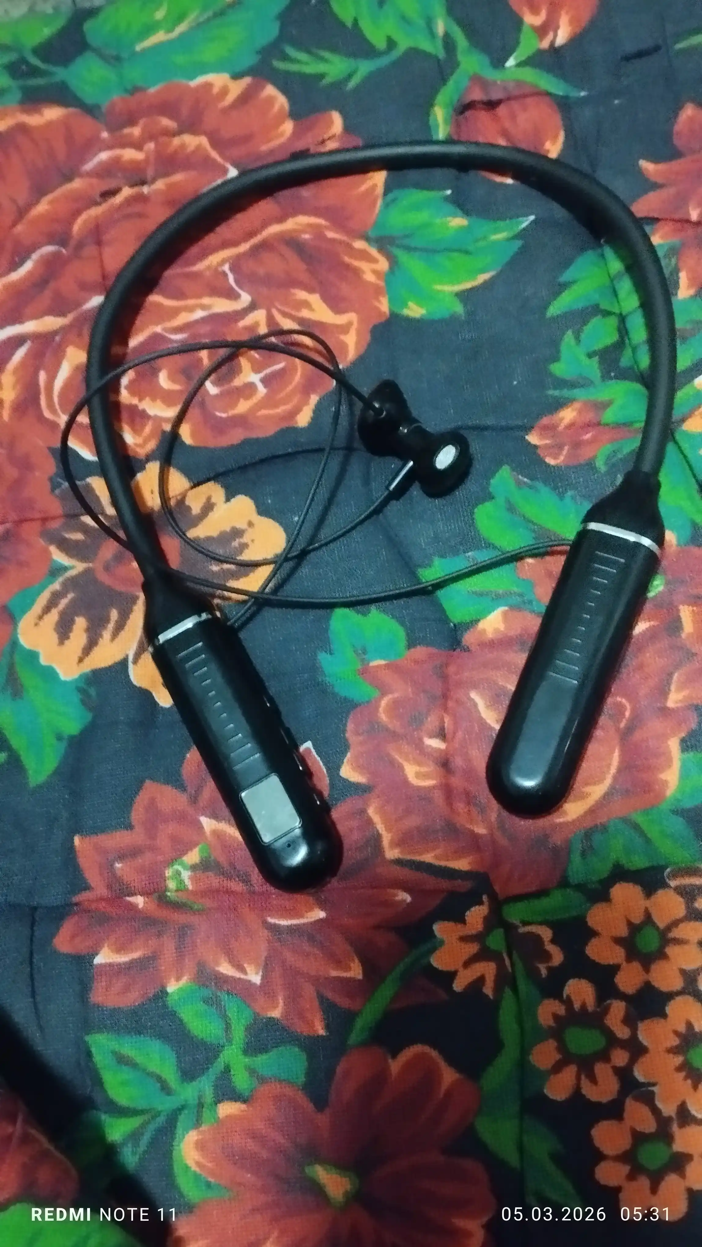 12D simsiz Bluetooth quloqchinlar, ichki kanalli, bo‘yin gardishi bilan
