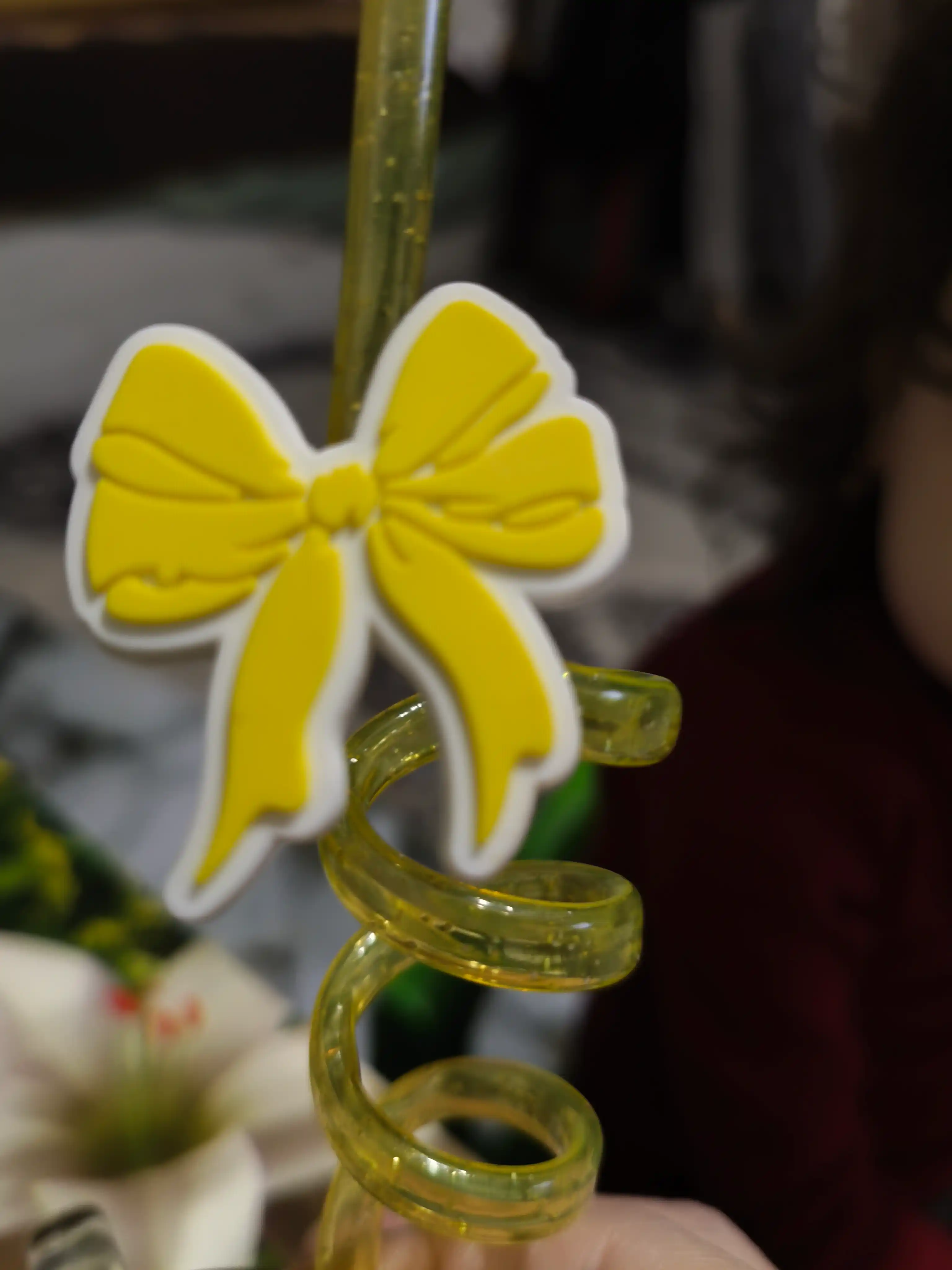 Ichimliklar va kokteyllar uchun ko‘p marta ishlatiladigan naychalar