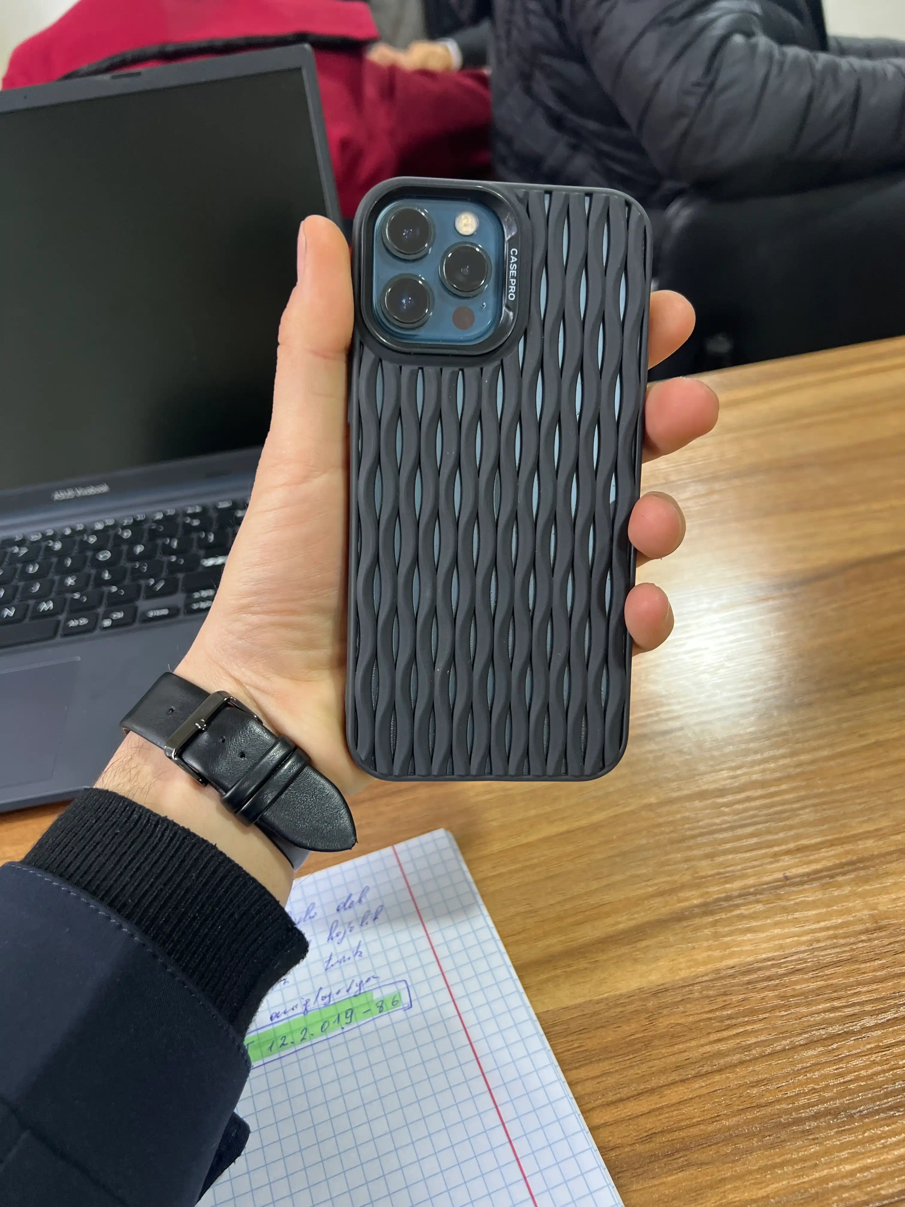 Чехол для iPhone 11, 12, 13, 14, 15, 16, 17 Pro, Pro Max