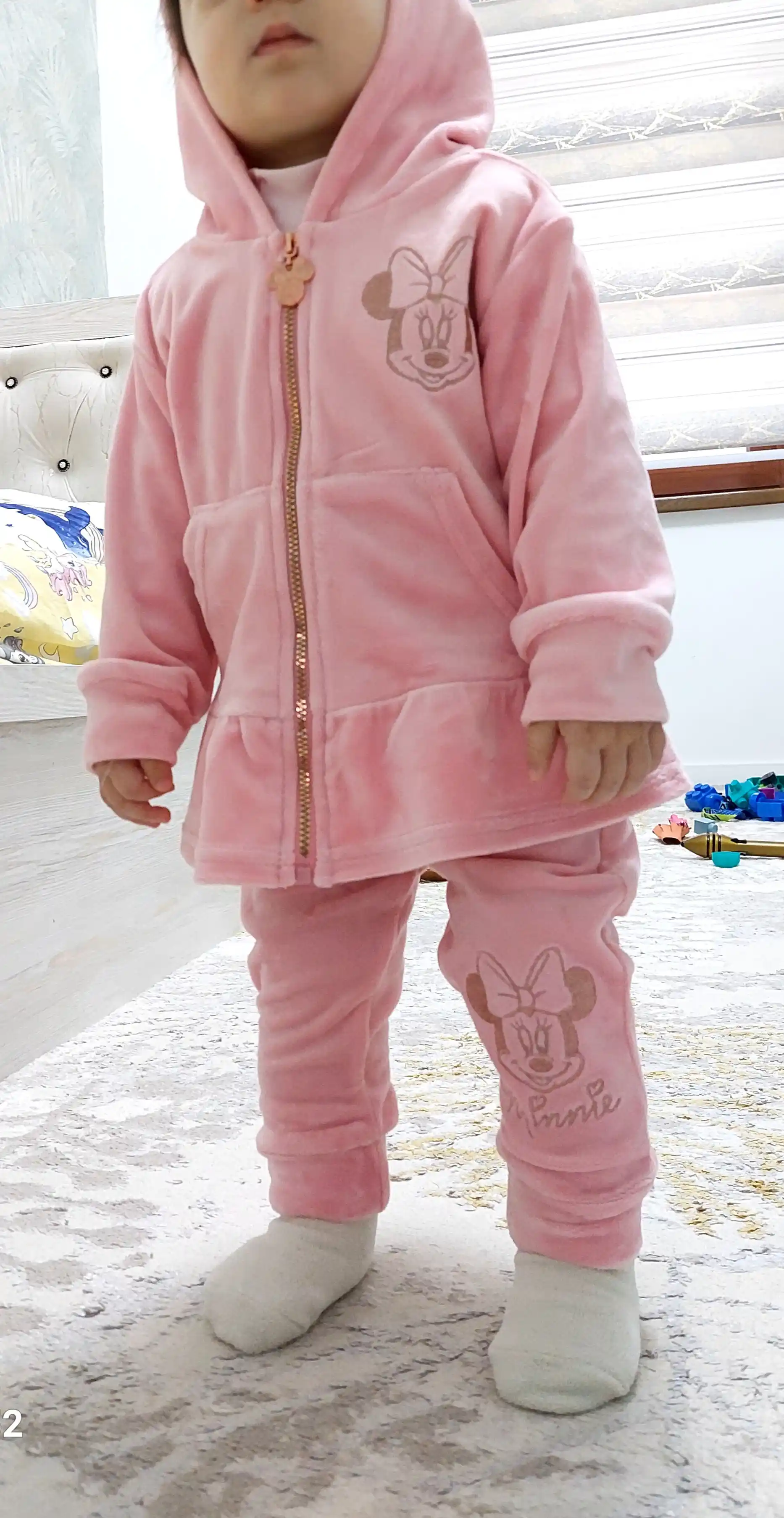 Hello Kitty dizaynli yumshoq velur kostyum, Disney brendi, 3-36 oy