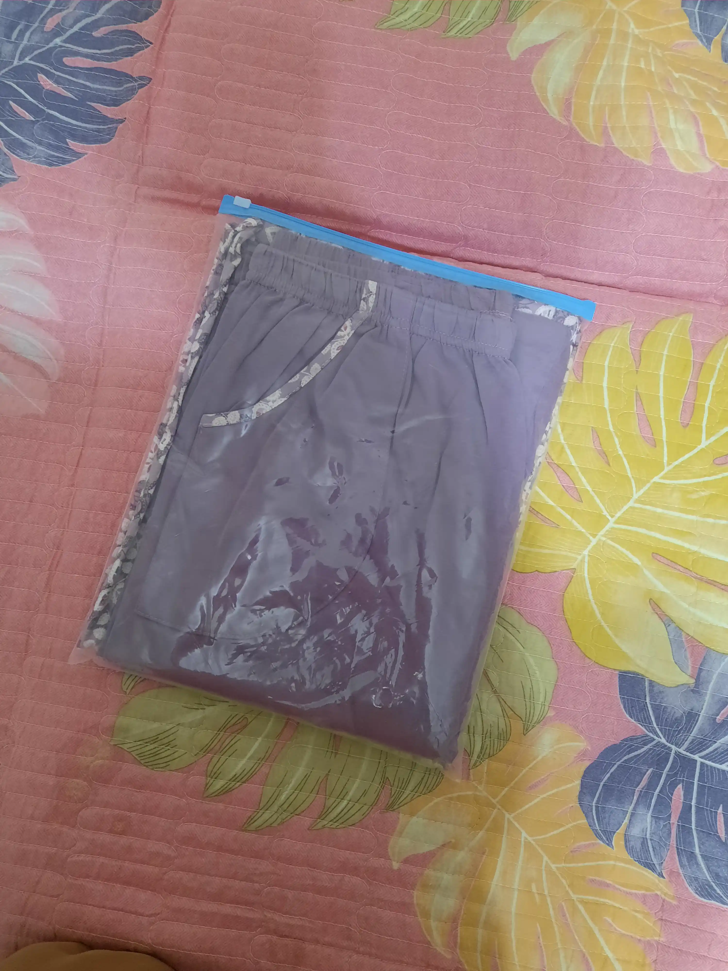 Uy kiyimi, pijama, kalta yengli
