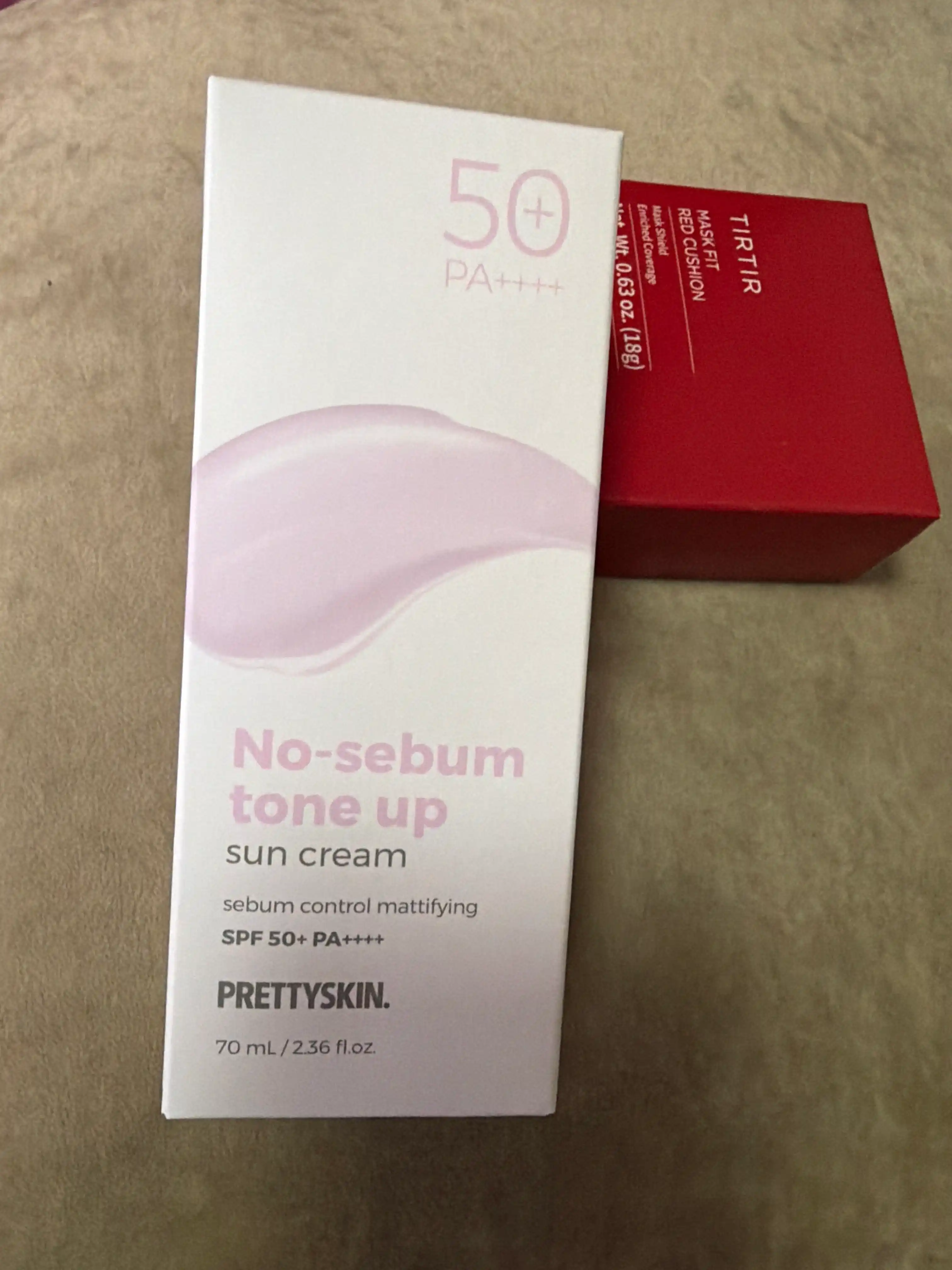 Pretty Skin Yuz uchun namlovchi, quyoshdan himoyalovchi krem SPF50+ PA++++ 4 xil, 70 ml