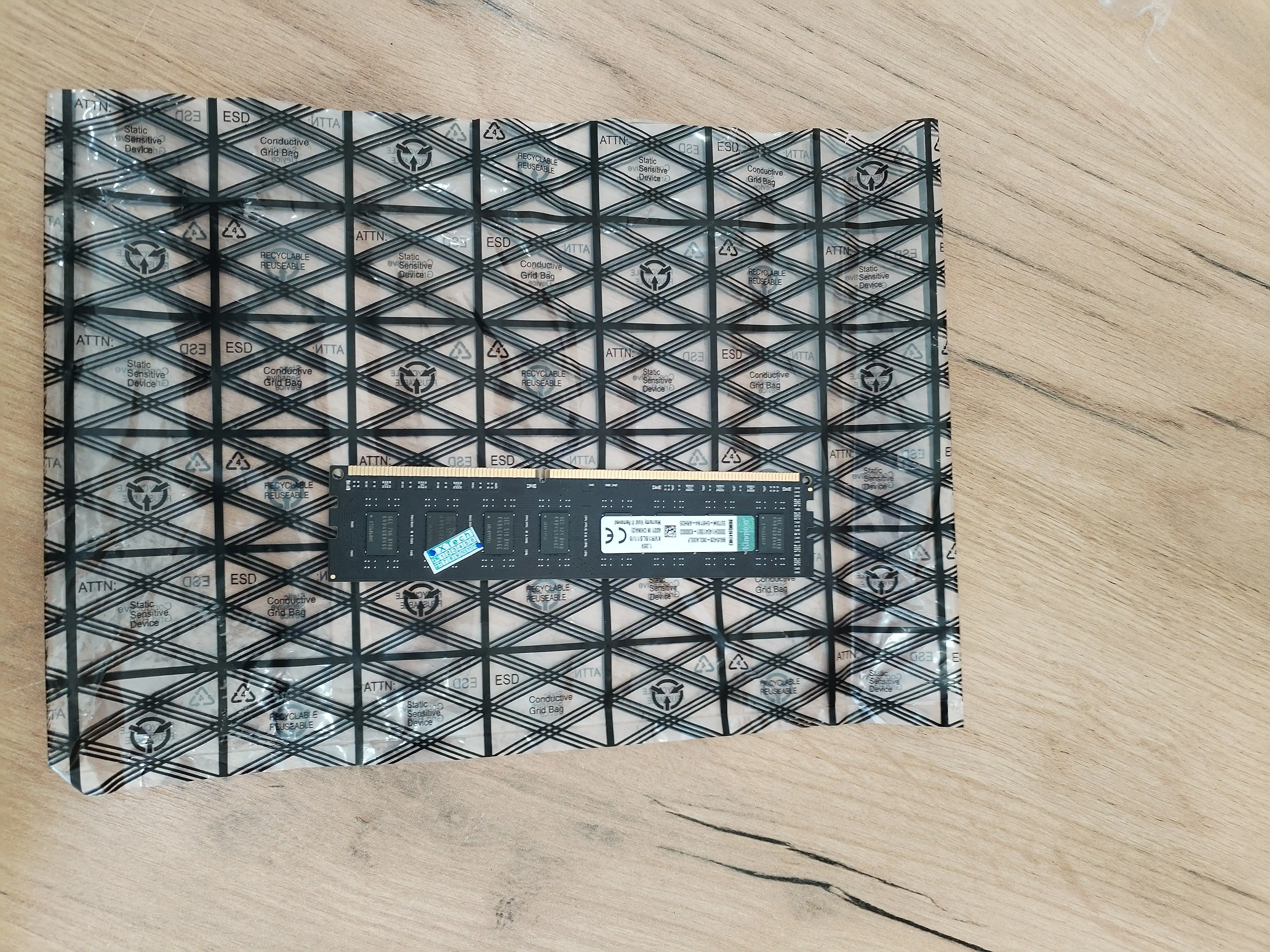 Operativ xotira DDR3,4,5 1333, 1600, 2666, 3200, 5600 MHz, Kingston OEM, qora rang