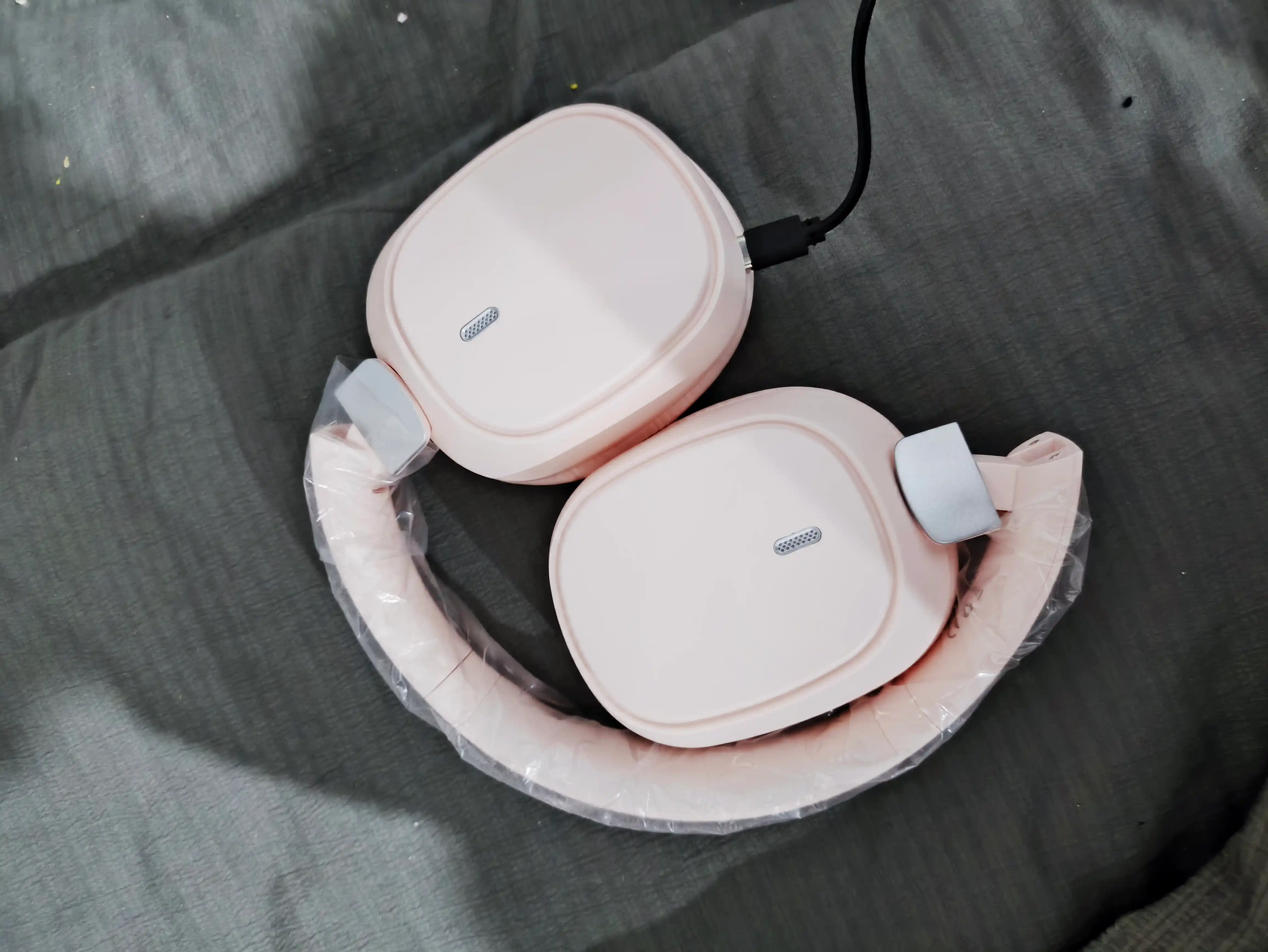 Simsiz quloqchinlar mikrofon bilan, katta to'liq o'lchamli naushniklar, Bluetooth