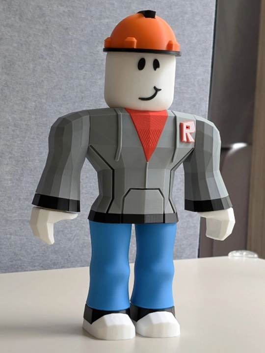 Roblox BUILDERMAN Hair figurasi, 28 sm - 3D personaj o‘yinchog‘i, kolleksiya modeli