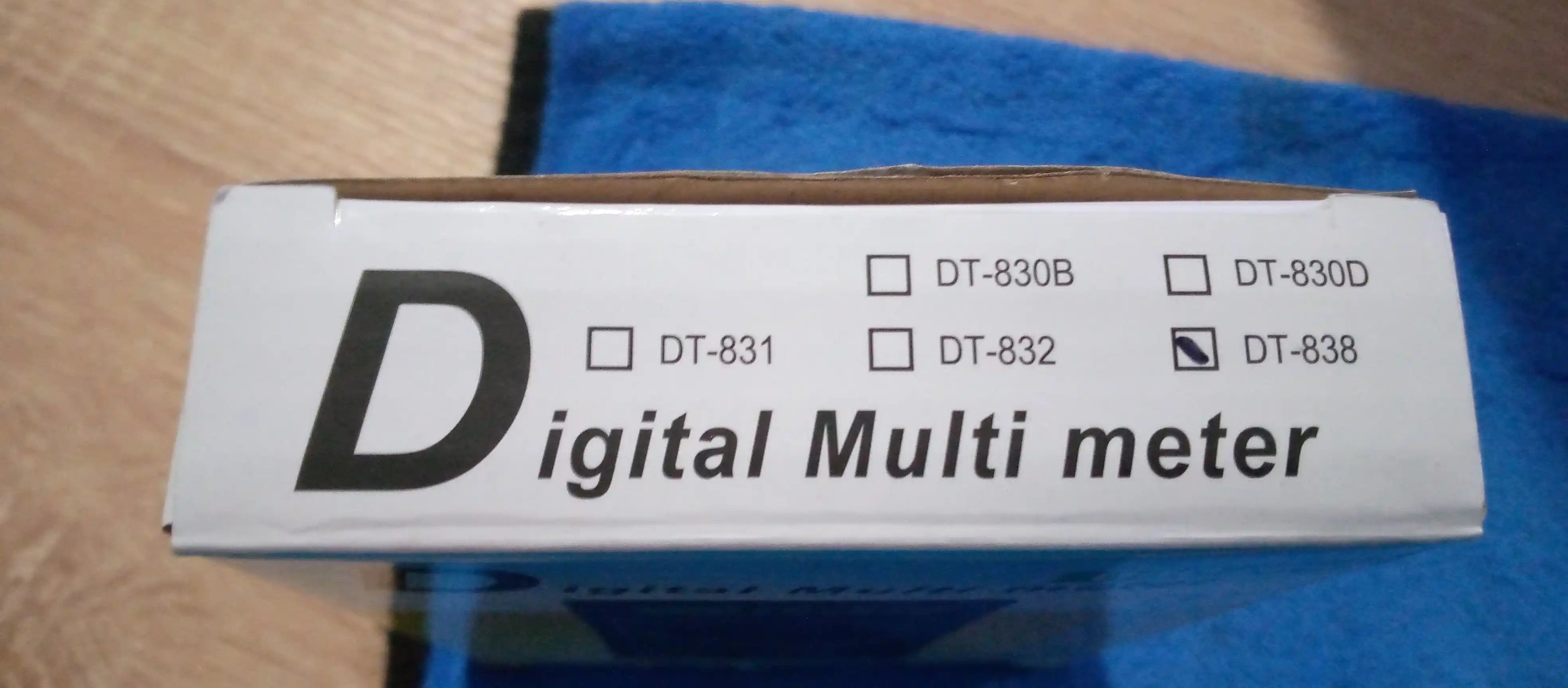 Multimetr, Testor DT-830
