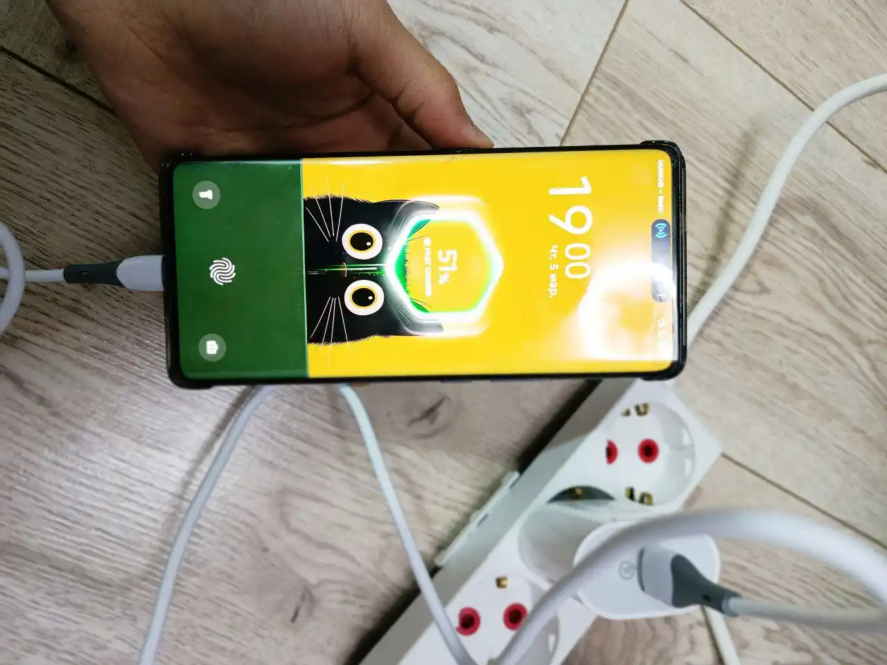 20W Fast Charge tanlov kabeli bilan quvvatlash moslamasi: Type-C / Micro-USB