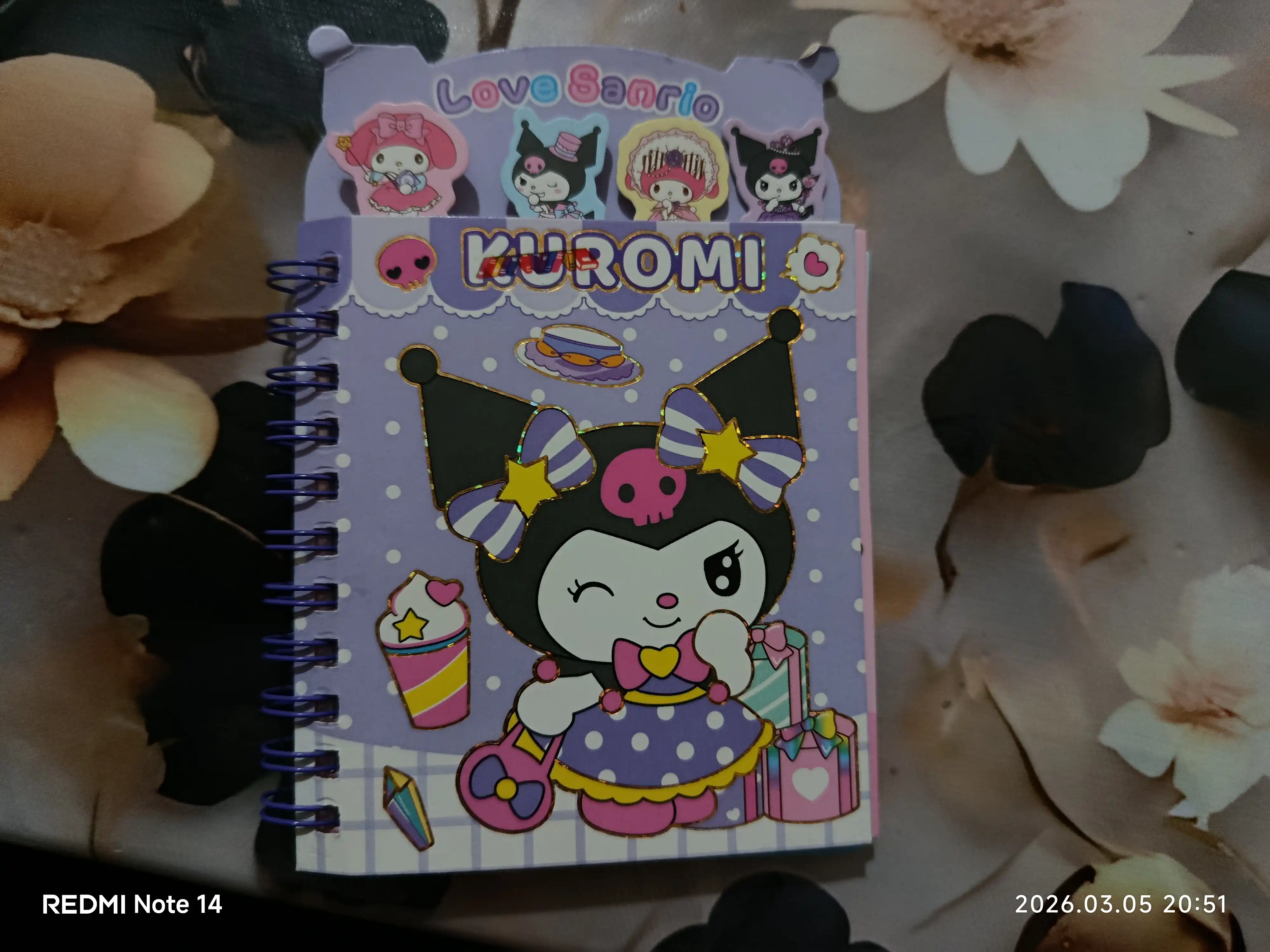 Bloknot stiker bilan Kuromi Sanrio, stiker kitobi, o'lchami 16 * 12 sm