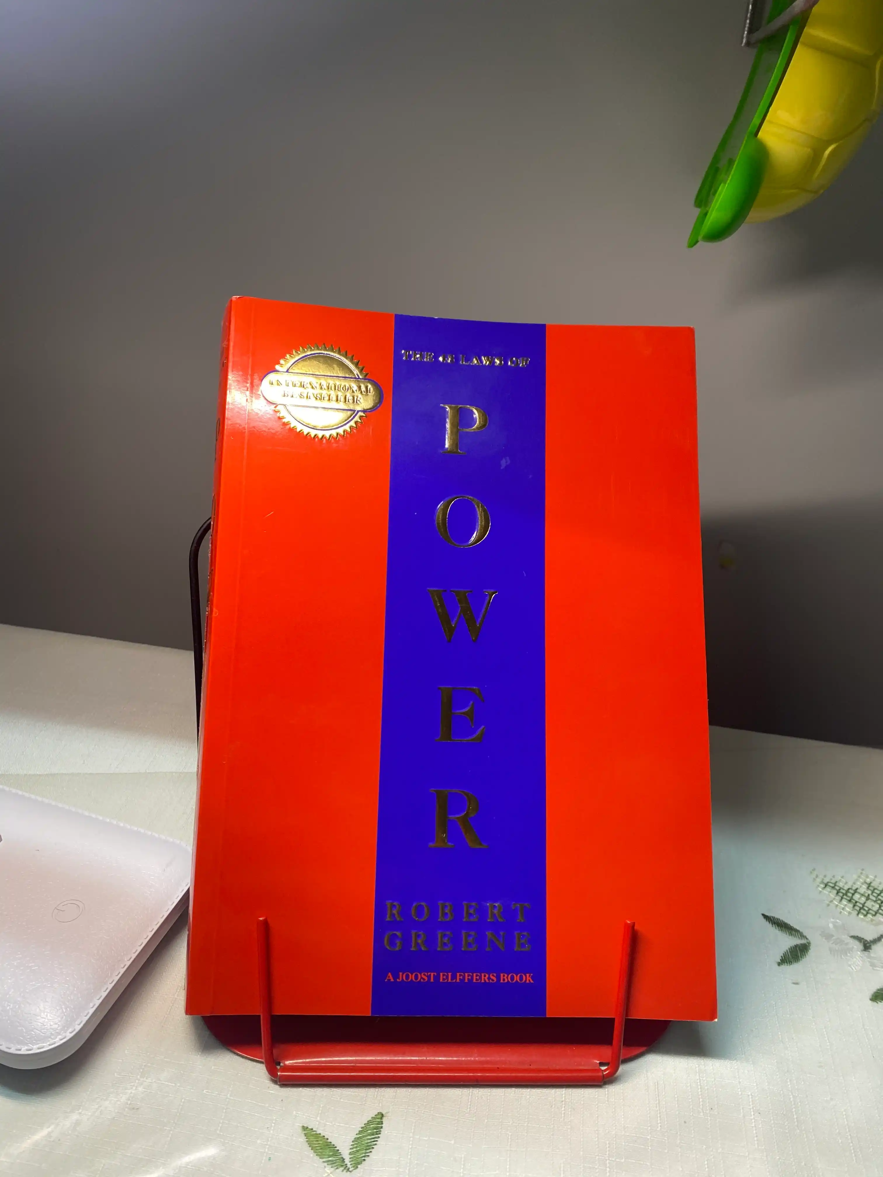 The 48 laws of Power Robert Greene