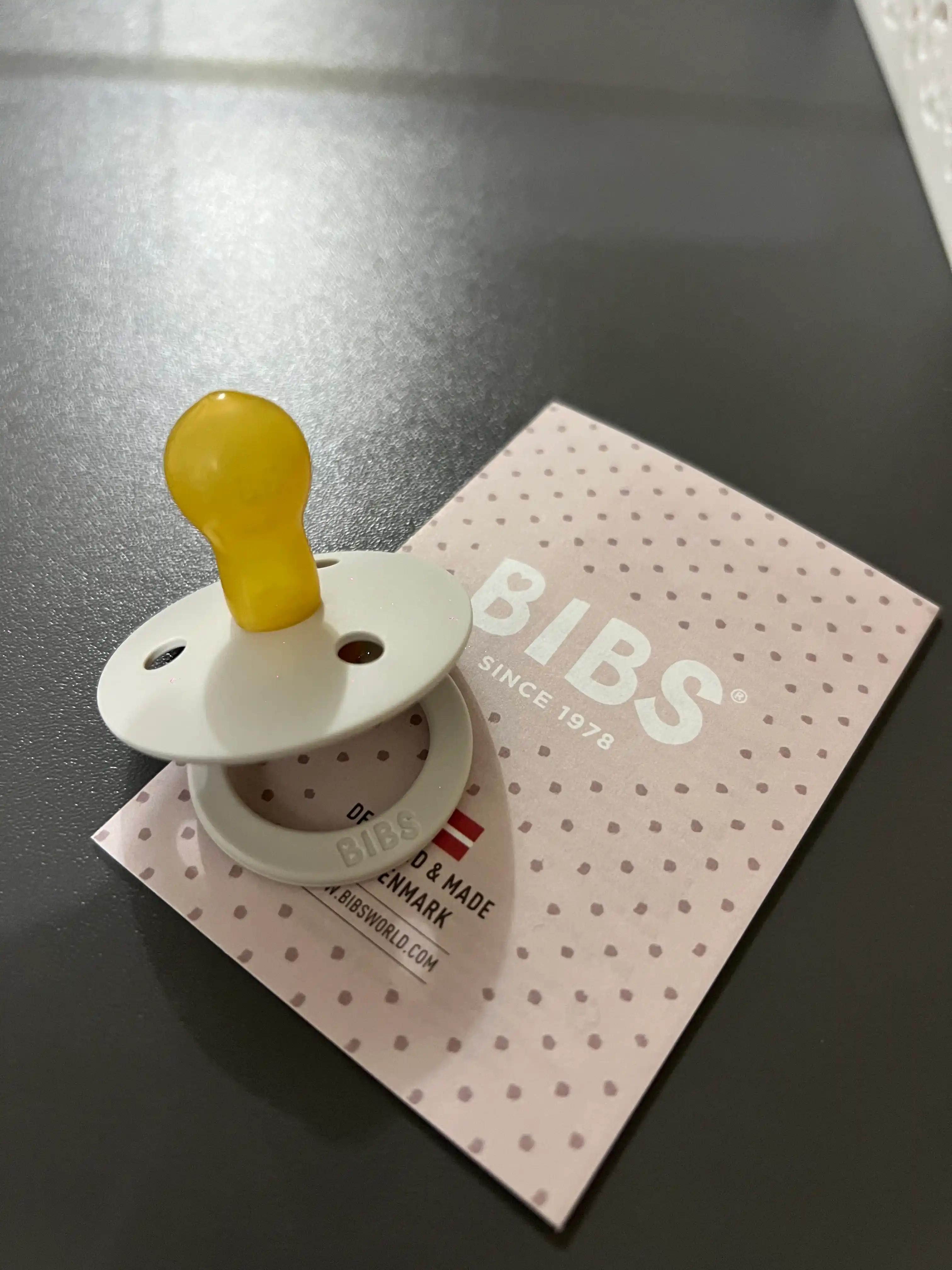 Lateksli so'rg'ich BIBS Colour (0+)