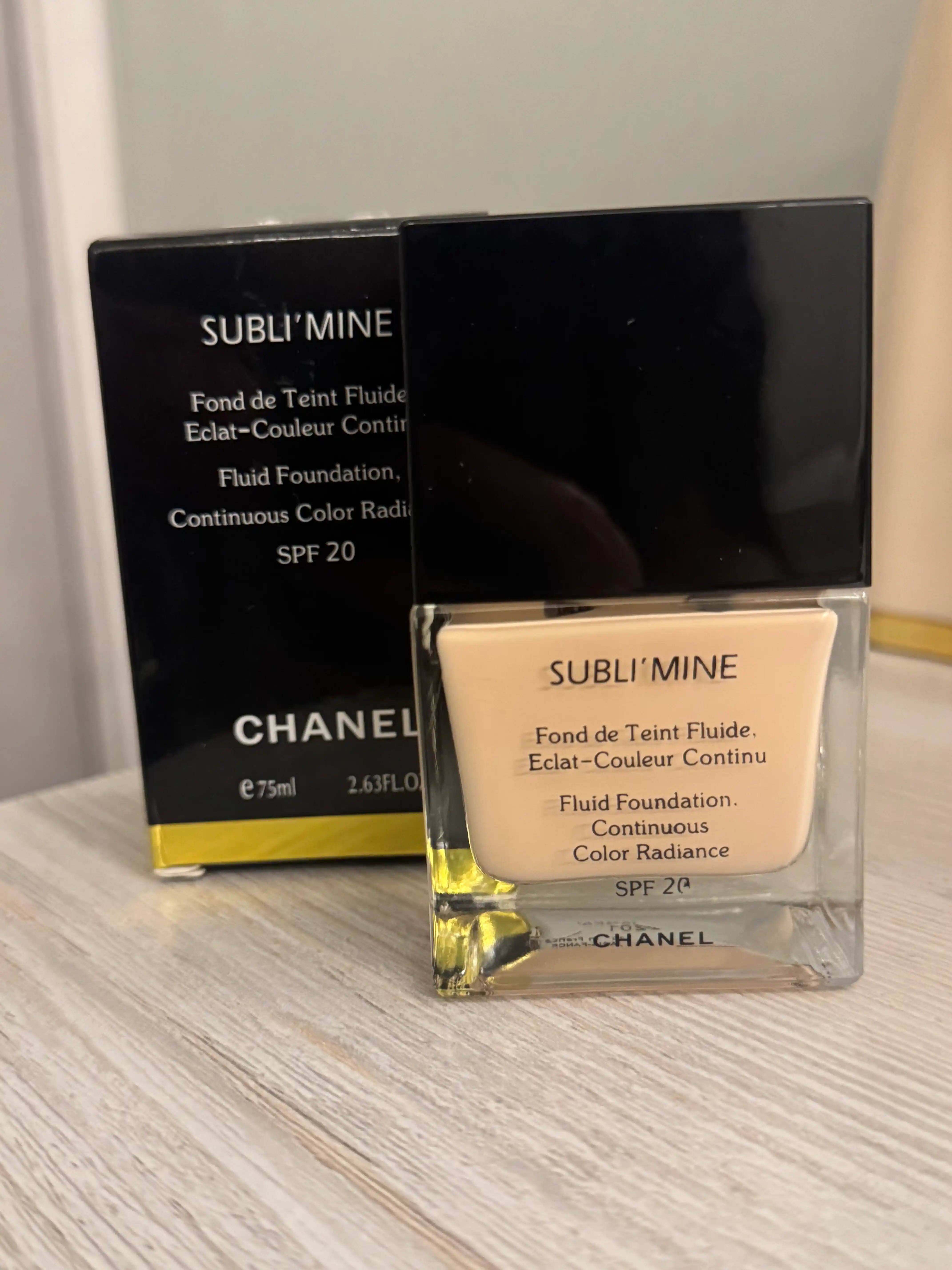 Yuz uchun tonal kremi, 75 ml