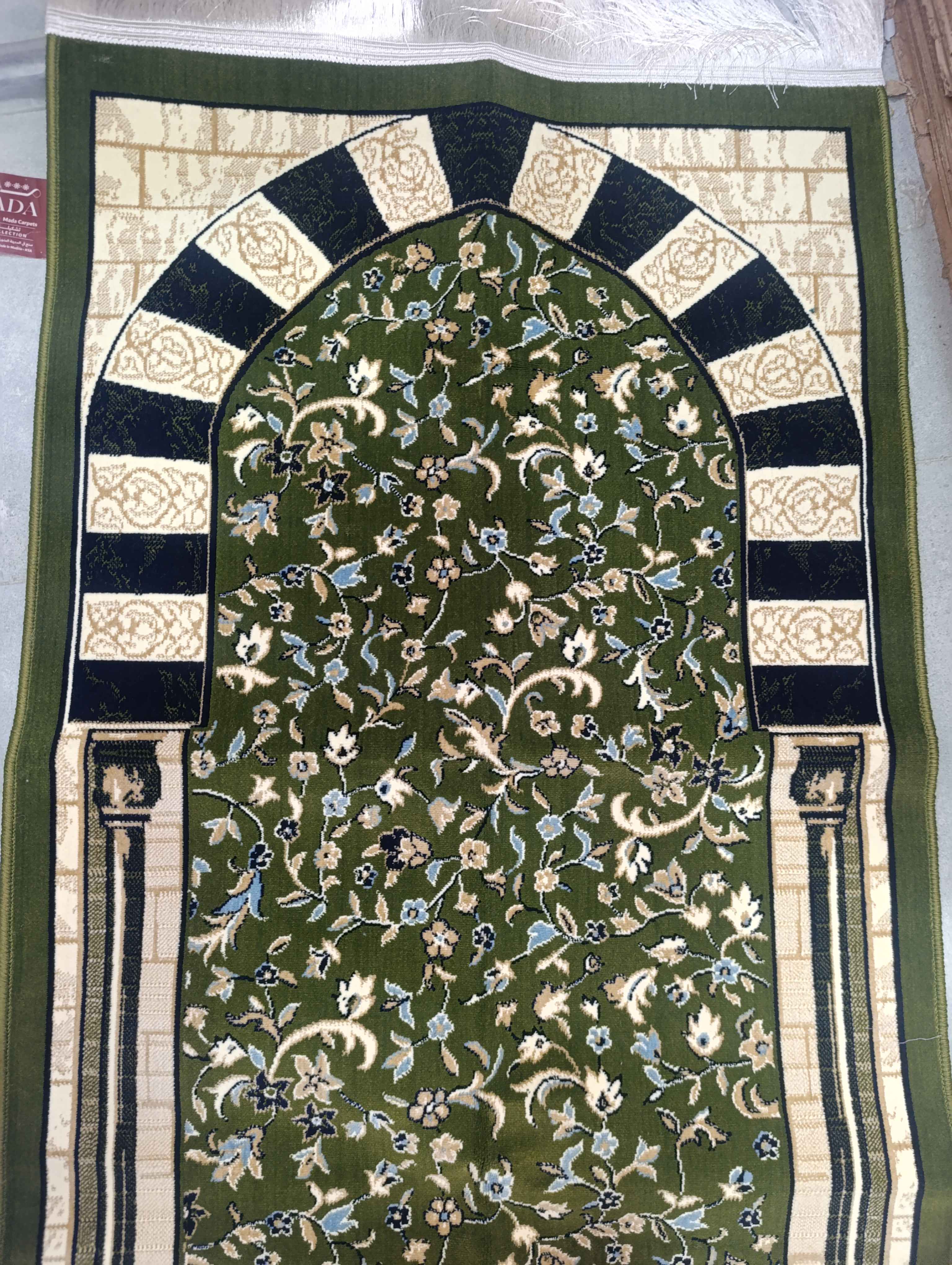 Joynamoz Madina, Mada Carpets mahsuloti, yumshoq va mayin yuza, gilamdek baquvvat sifat
