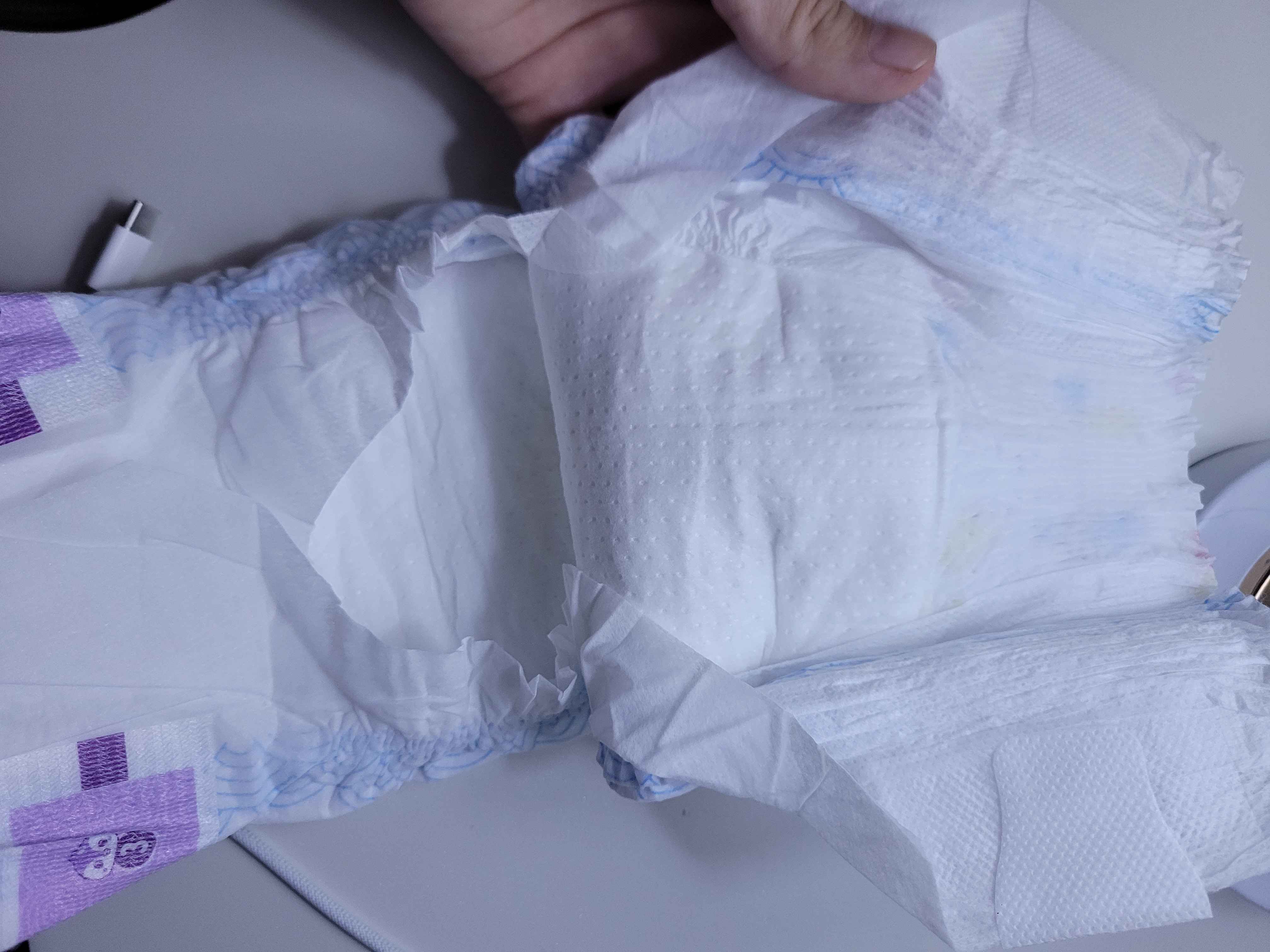 Yangi tug'ilgan chaqaloqlar uchun tagliklar MELLO,  S 4-8 kg, 72 dona
