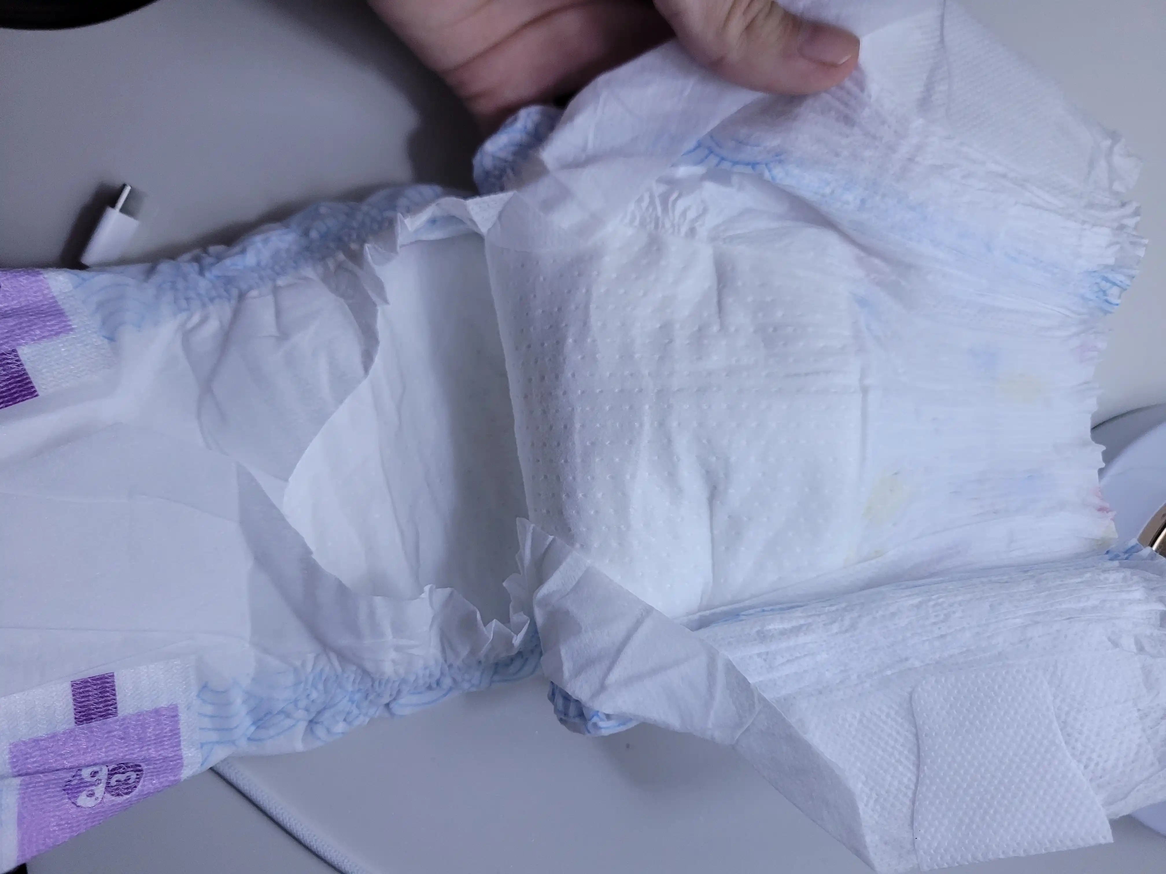Yangi tug'ilgan chaqaloqlar uchun tagliklar MELLO,  S 4-8 kg, 72 dona