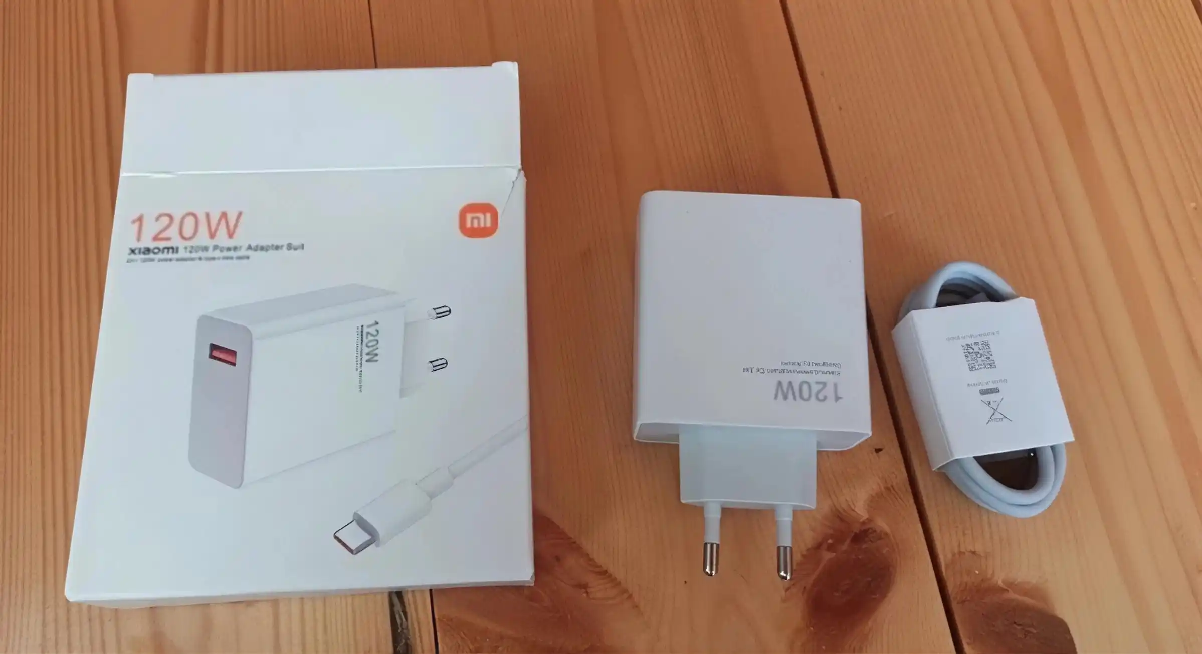 Быстрое зарядное устройство 33W / 67W / 120W с USB-C кабелем и адаптером