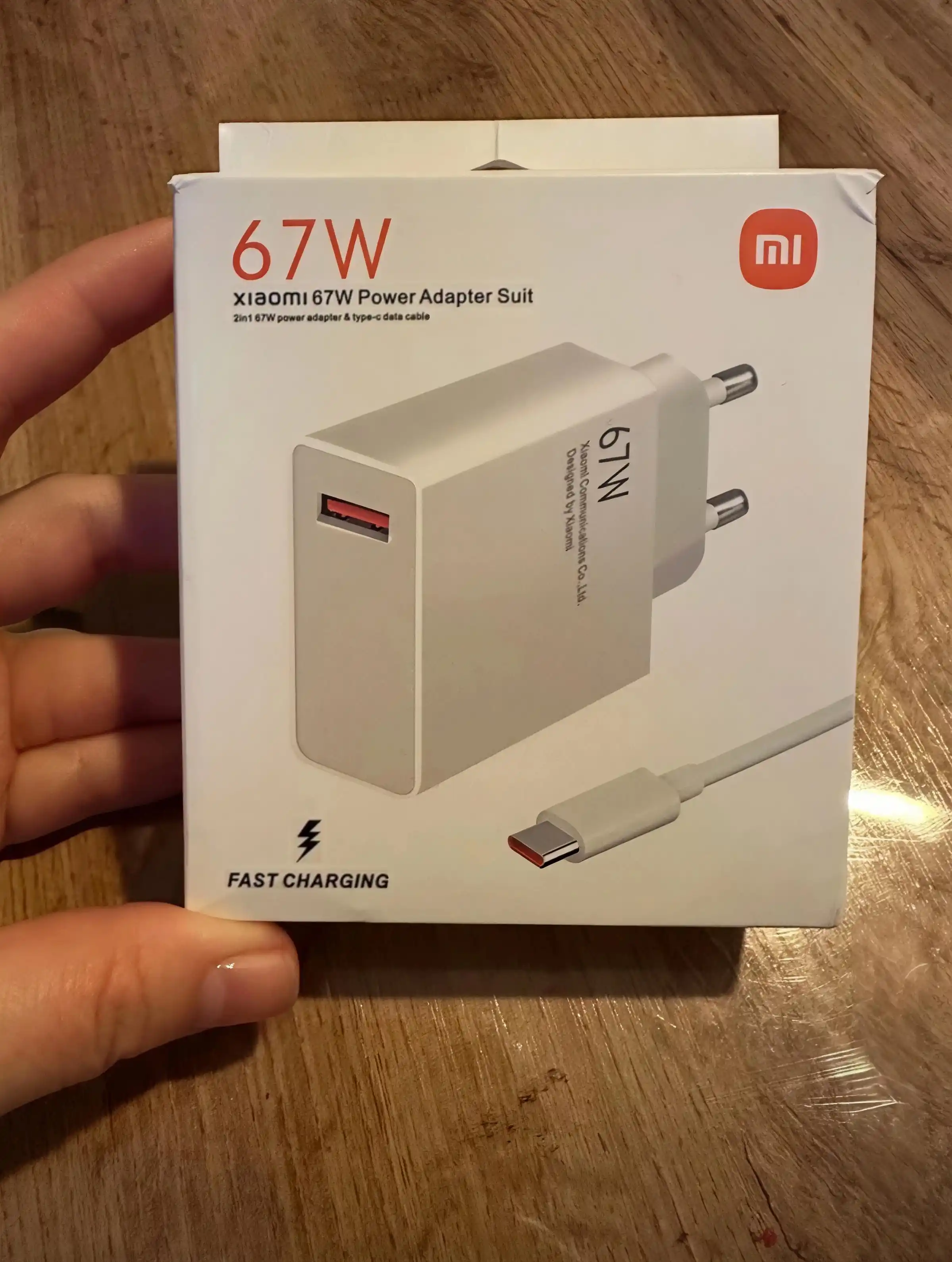 Быстрое зарядное устройство 33W / 67W / 120W с USB-C кабелем и адаптером