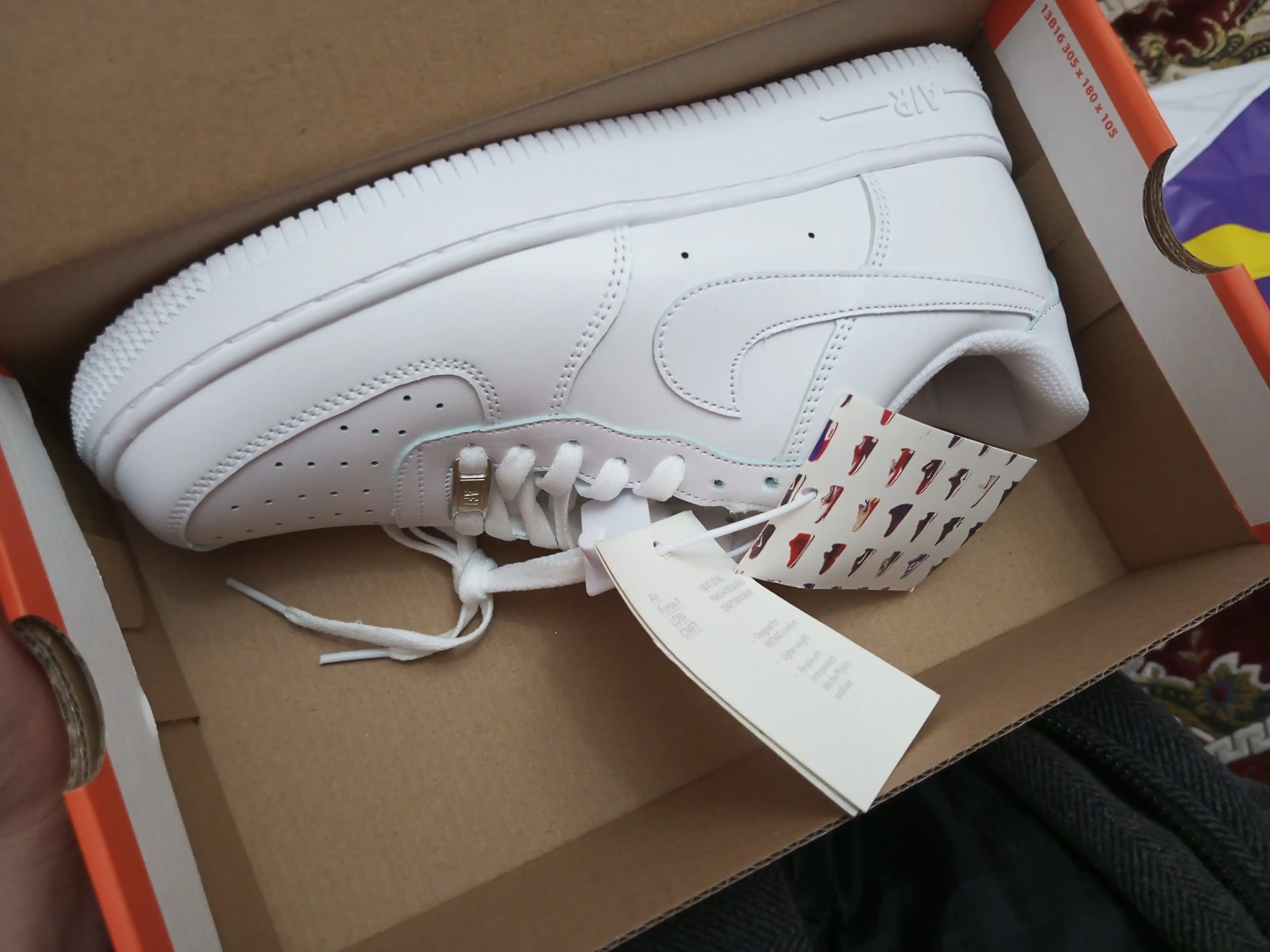 Nike Air Force erkaklar krossovklari