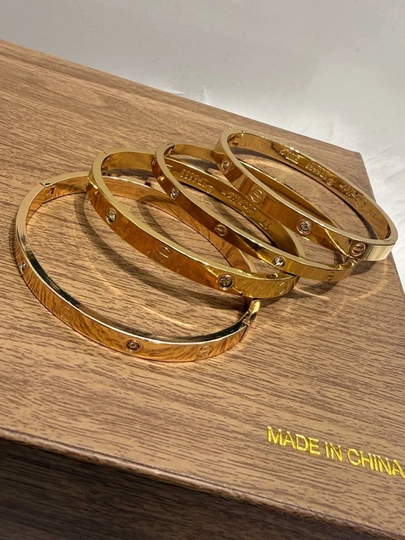 Женский браслет в стиле Cartier, золотистый модный браслет, стильное украшение для женщин