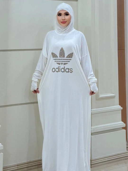 Ayollar uchun maksi abaya ko‘ylak, bezakli print bilan