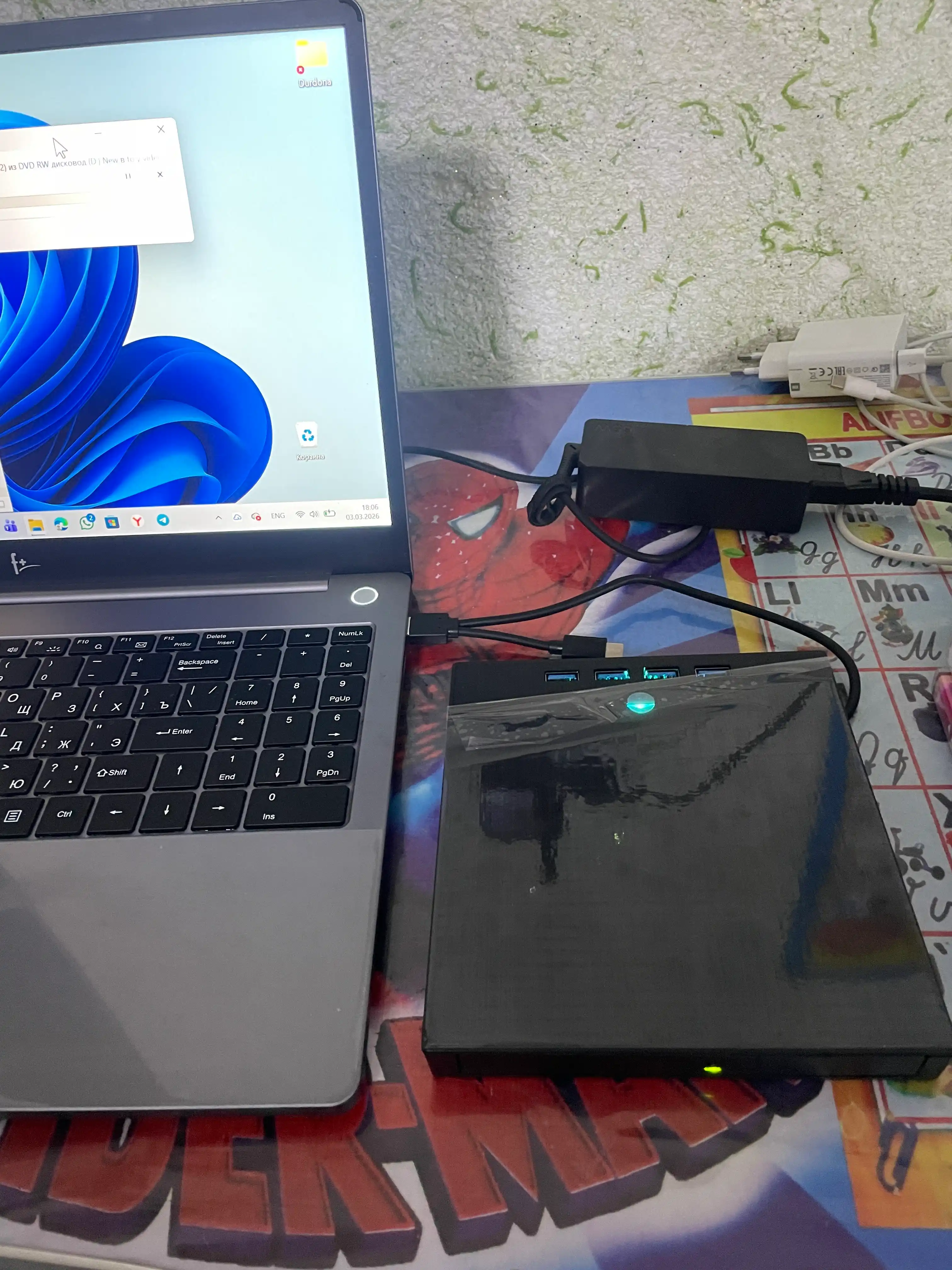 Tashqi DVD RW USB 3.0 Type-C, optik privod, noutbuklar va kompyuterlar uchun