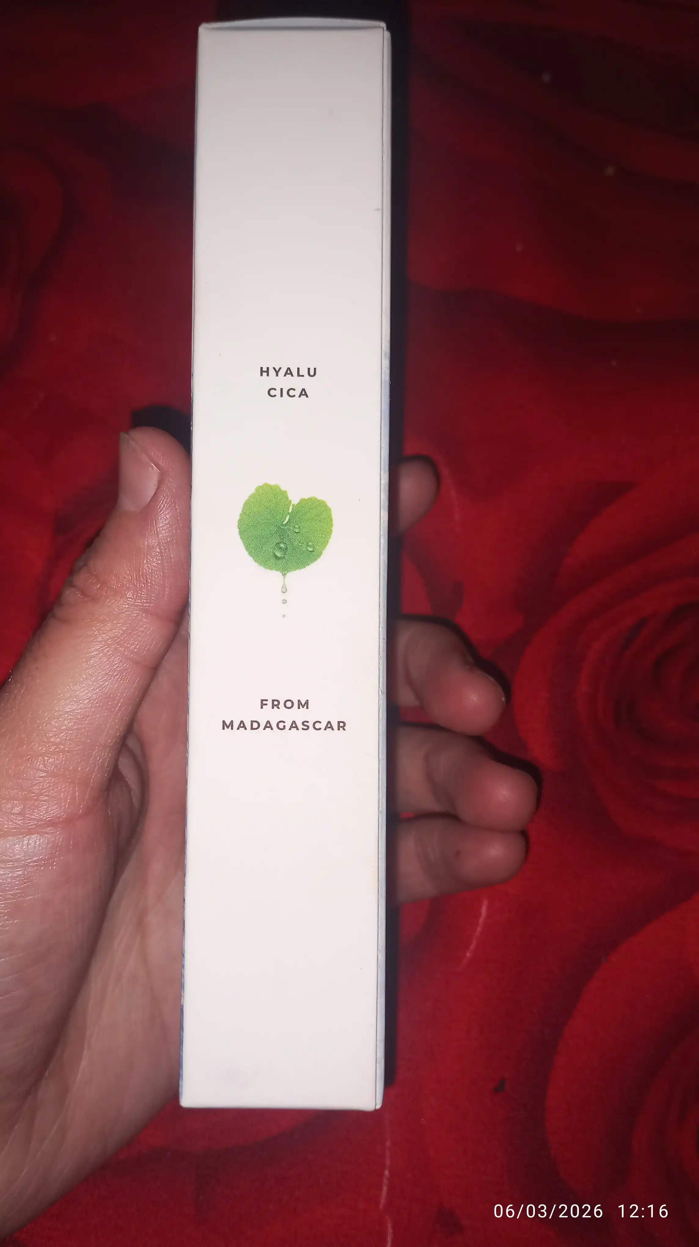 Солнцезащитный крем SKIN1004 Madagascar Centella SPF 50+