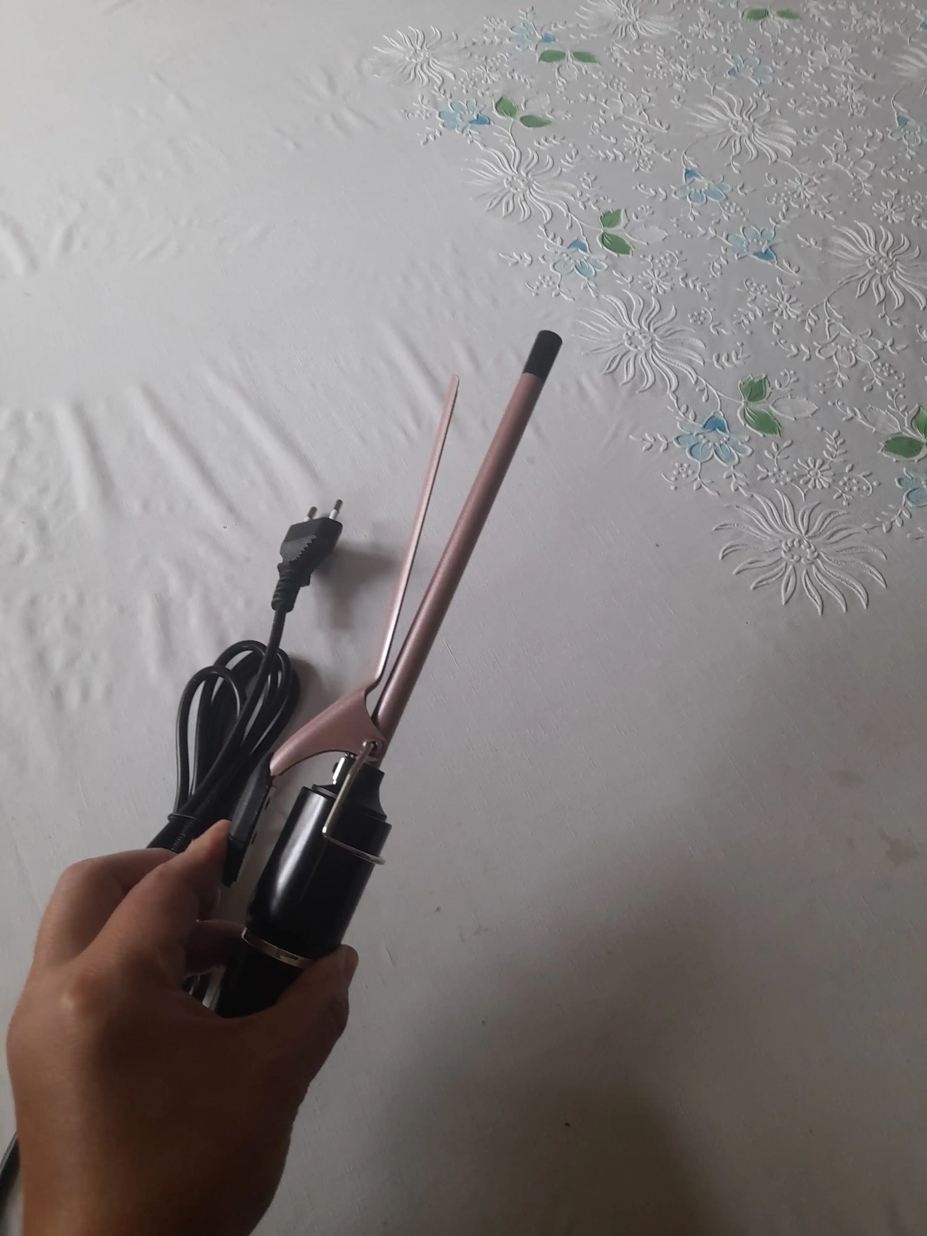 Soch jingalaklash va turmaklash uchun qisqichlar, qisqichlar
