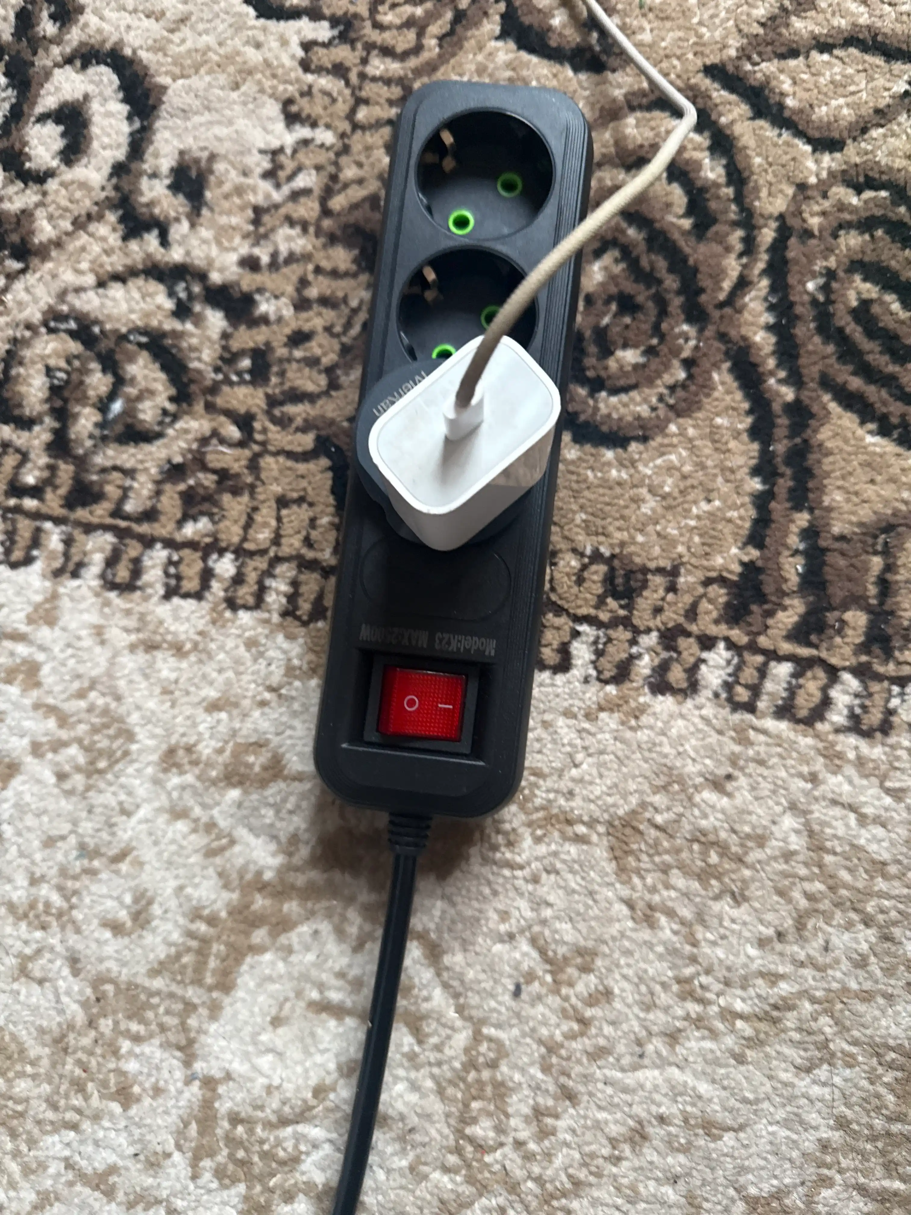 Elektr uzatma kabeli,kuchlanishdan himoyalovchi, pilot