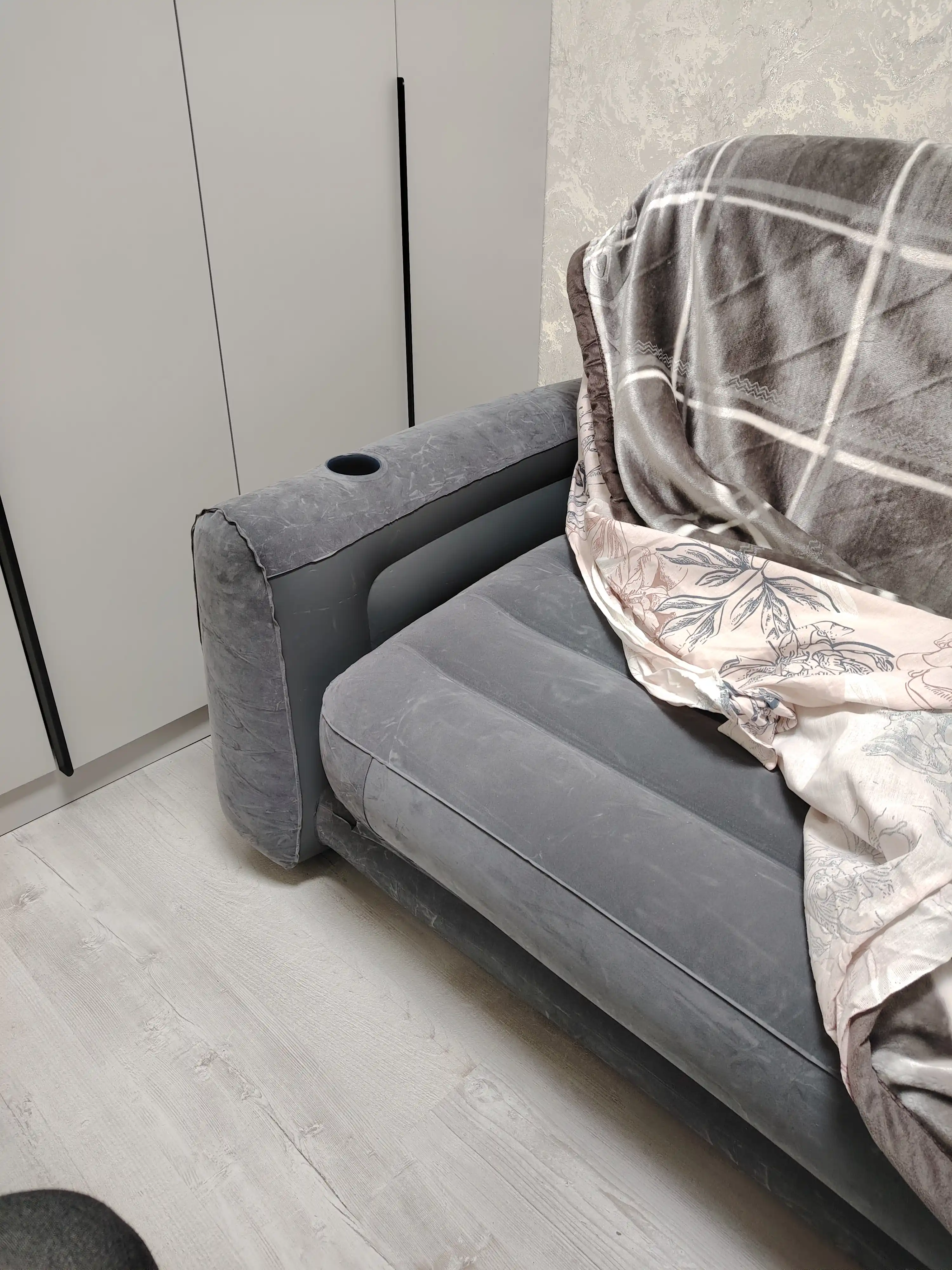 66552 Intex puflanadigan katlanadigan divan, 203x224x66 sm