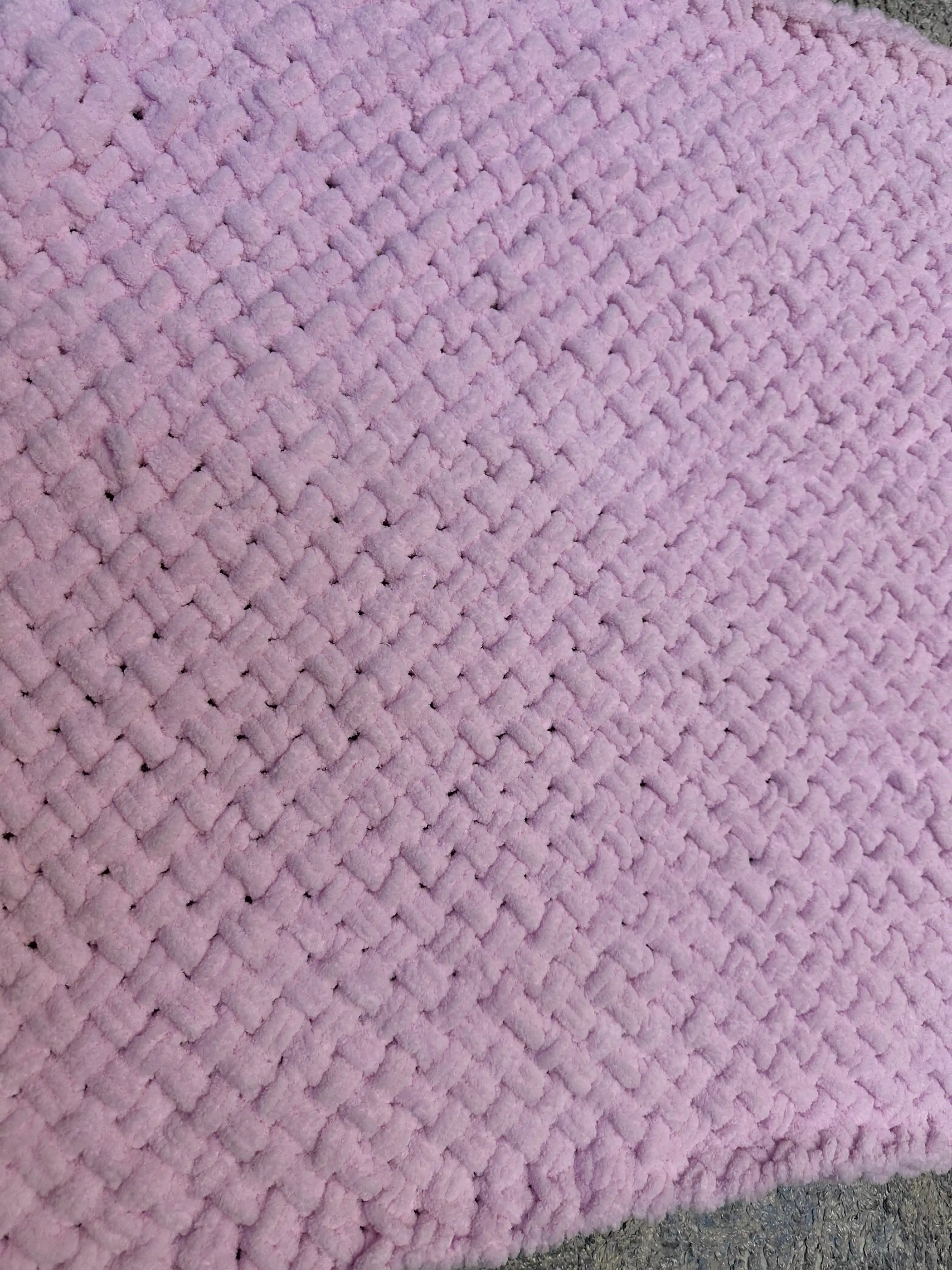 Katta ilmoqli to'qish uchun, ip Alizie Puffyu, 100 gr, 7 metr