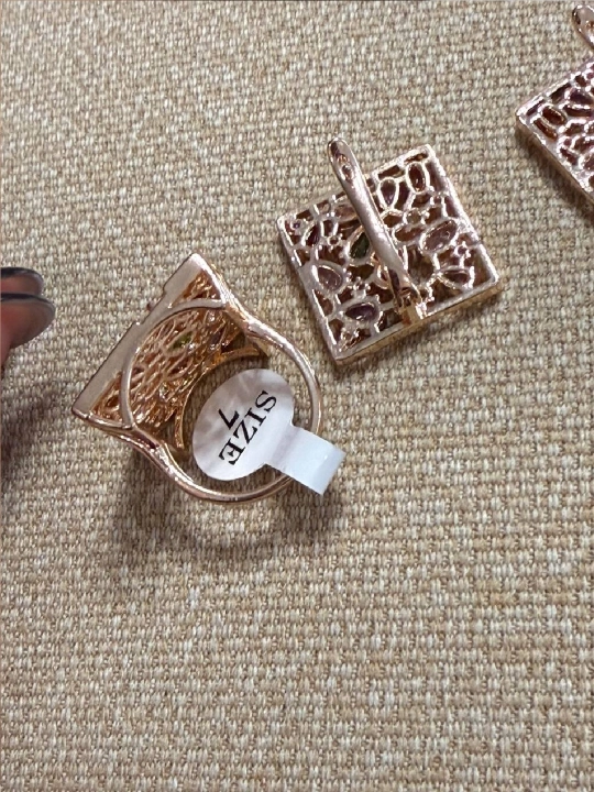 Комплект кольцо и серьги