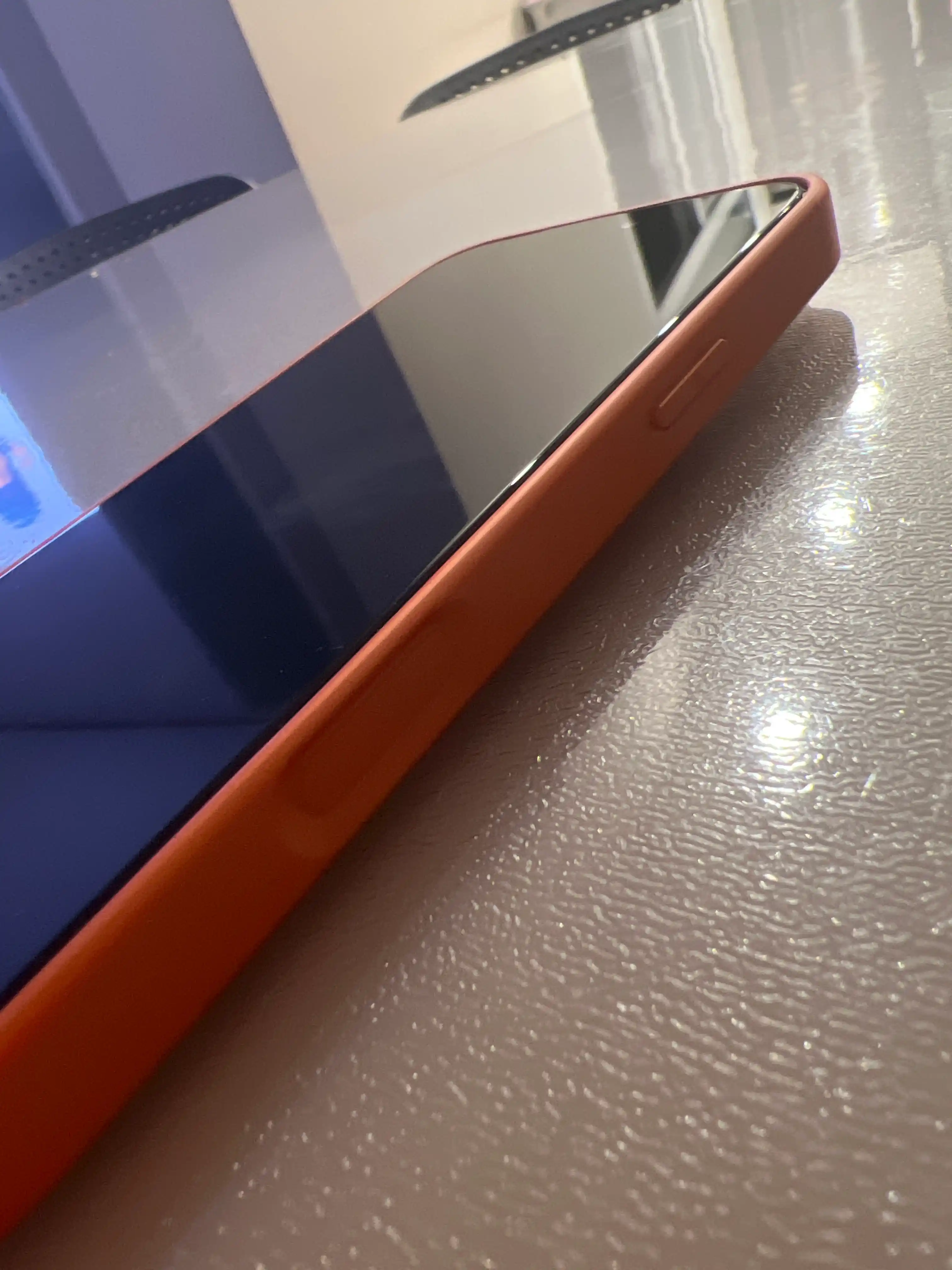 IPhone 17/16/15/14/13 MagSafe – надежная и стильная защита для iPhone