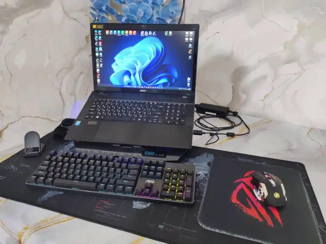 Mexanik o'yin klaviaturasi AOC GK410, RGB yoritgichli
