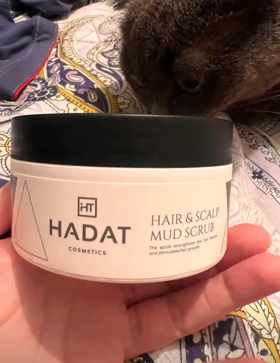 Hadat скраб для кожи головы и волос очищающий HAIR & SCALP MUD SCRUB, 300 мл