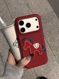 Алый