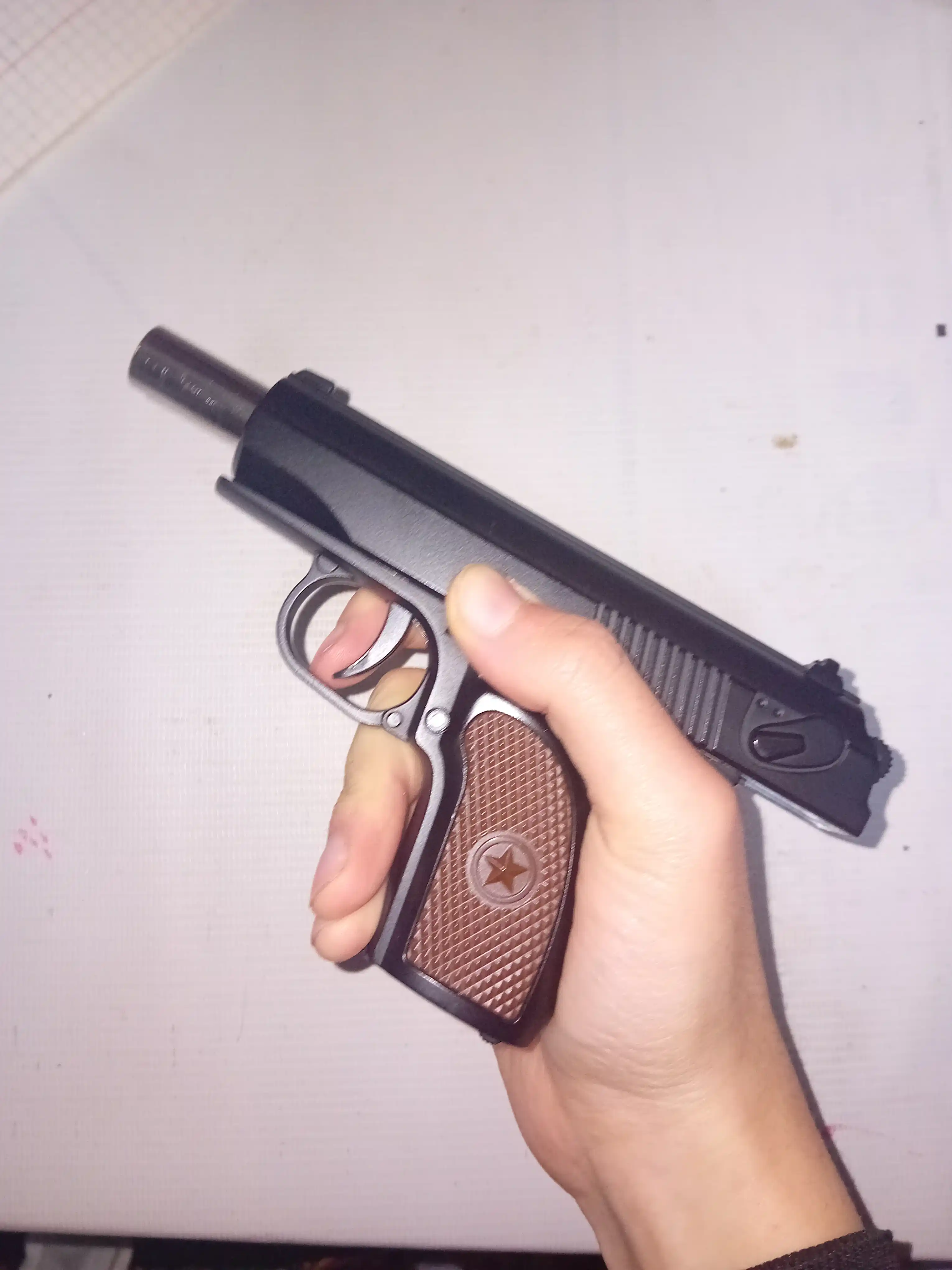 Metal pistolet, temir to'pponcha, К-113, M17, C28, glushiteli bilan, pistalet, pnevmatik