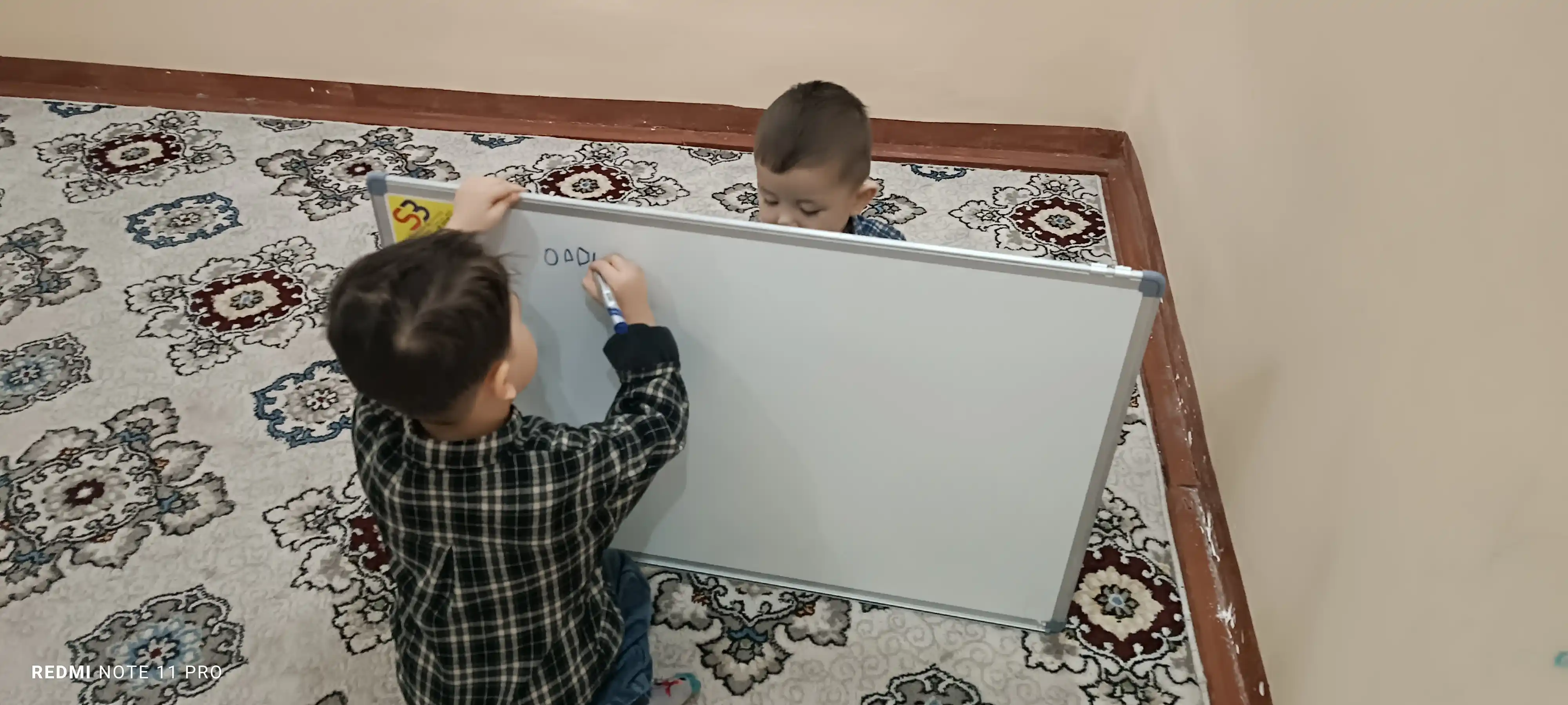 Доска с 2 сторон, используемая маркером