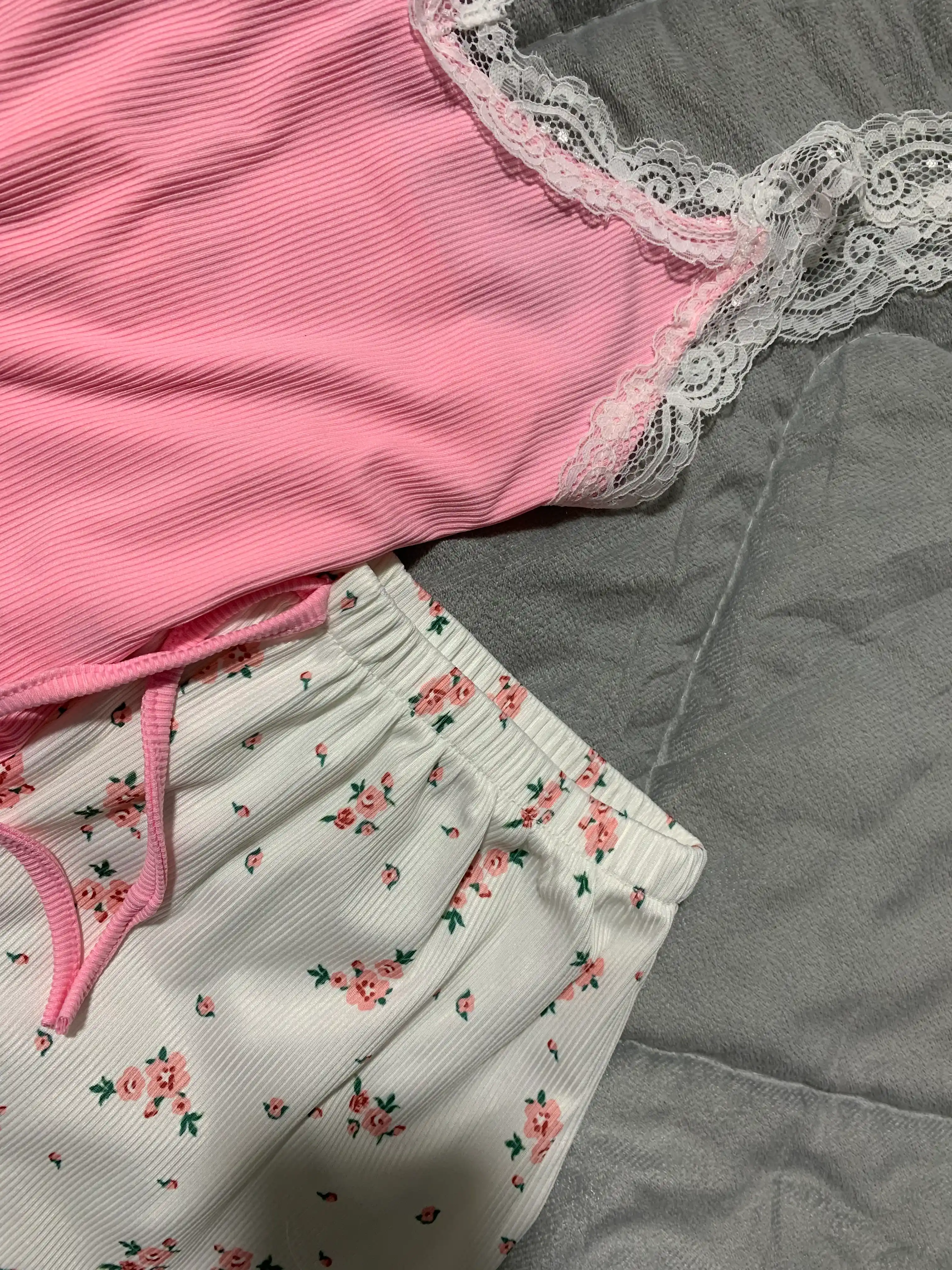 Ayollar pijamasi, shortik va top futbolka, ayollar va qizlar uchun uy kiyimi