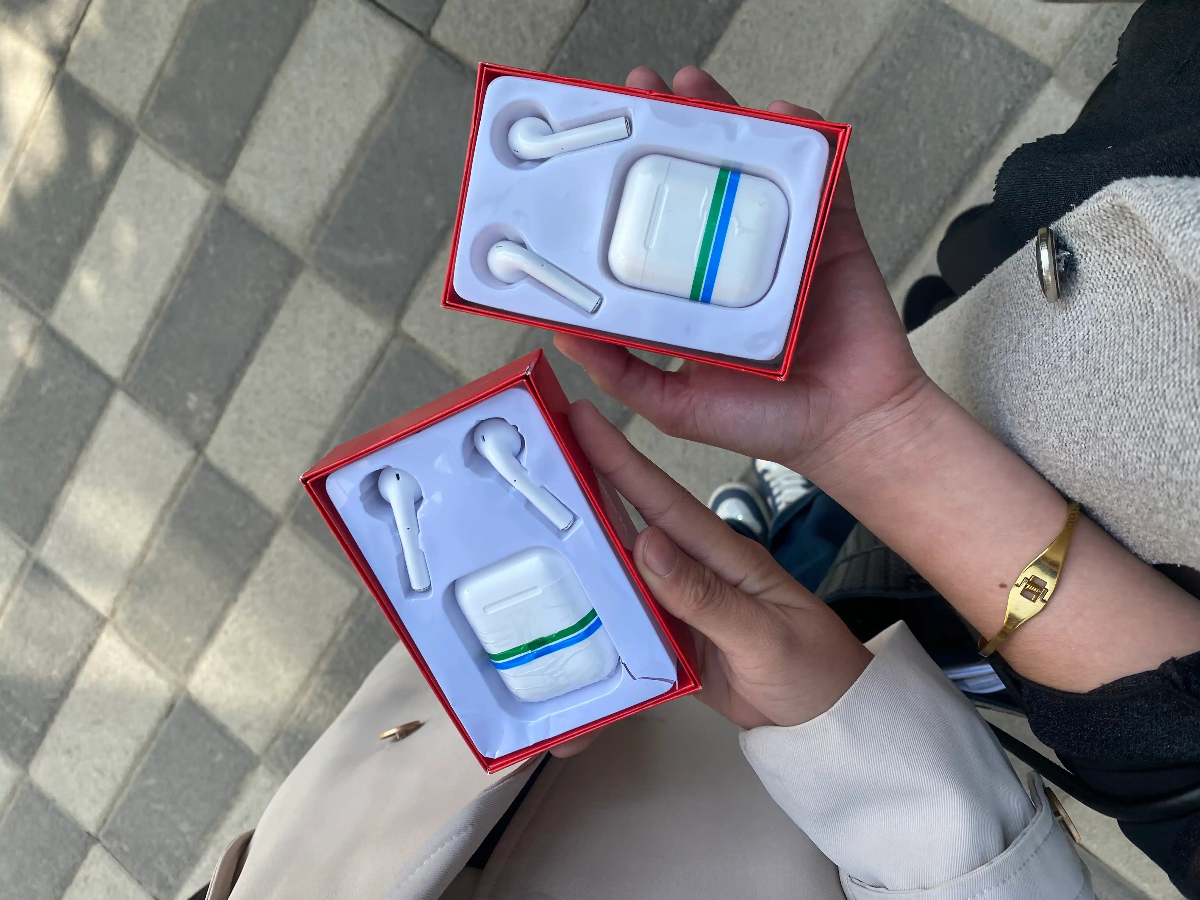 TWS quloqchin i11, i12, i15, i18, Bluetooth 5.0, mikrofolli, sensorli boshqaruv