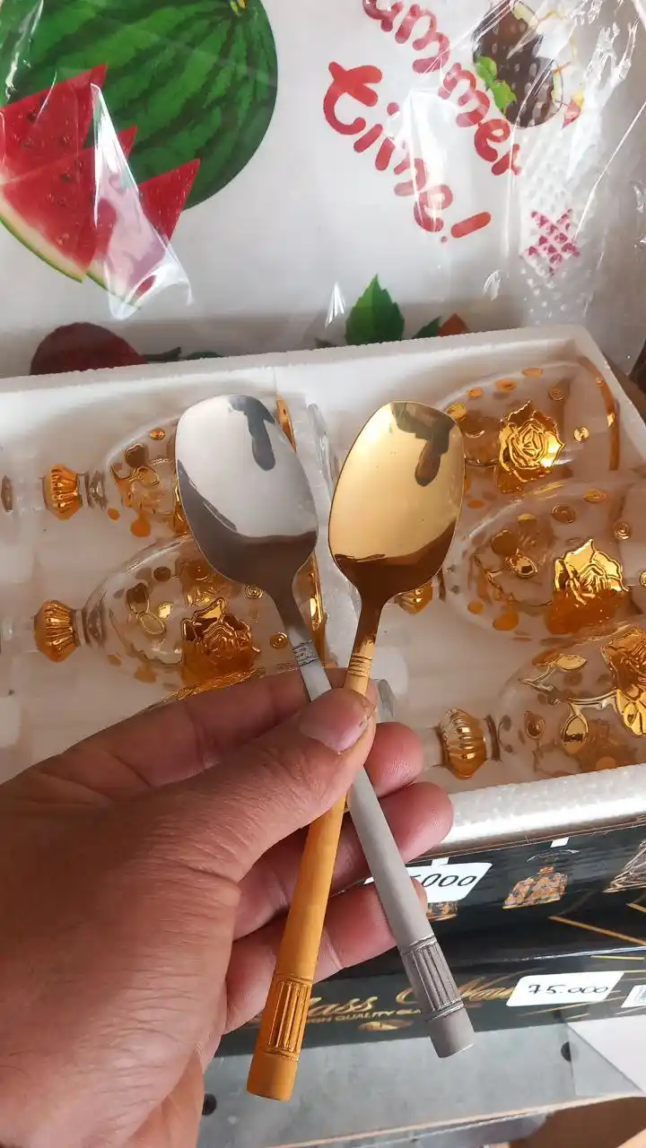 Desert qoshiqlari katta