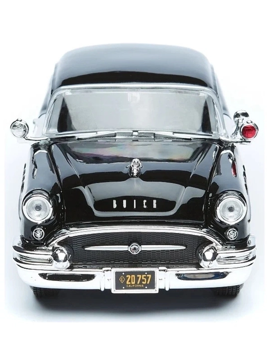 Ford va Buick avtomobillari MAISTO brendidan, kolleksiya uchun 1:24 masshtabli