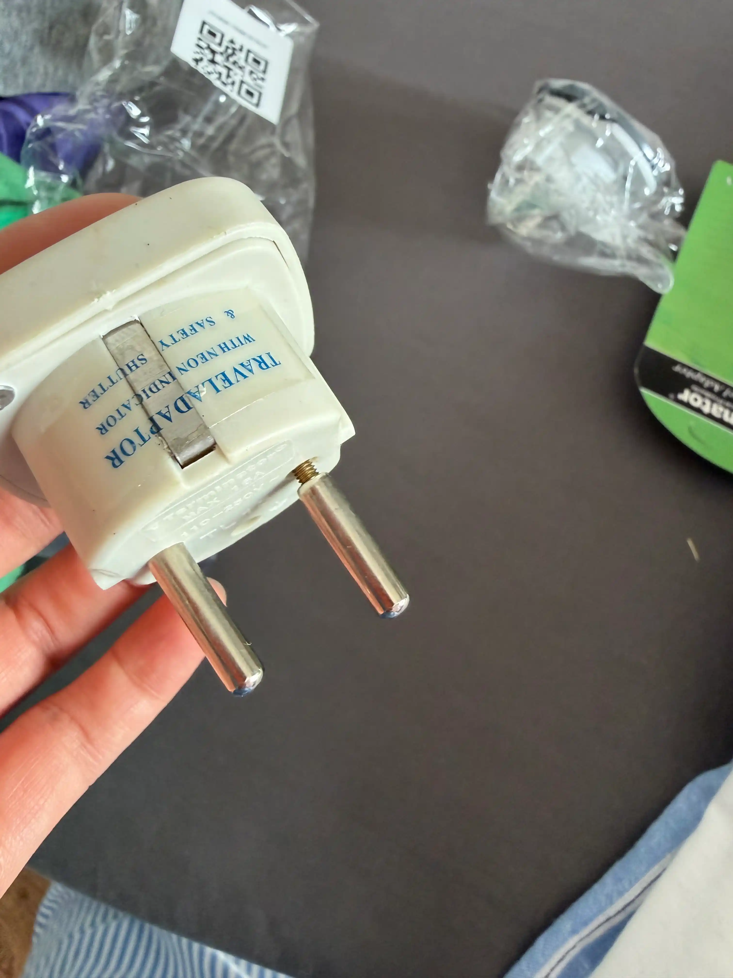 Evro va uzbek Terminator rozetkalari uchun universal adapter, Terminator, 16 A