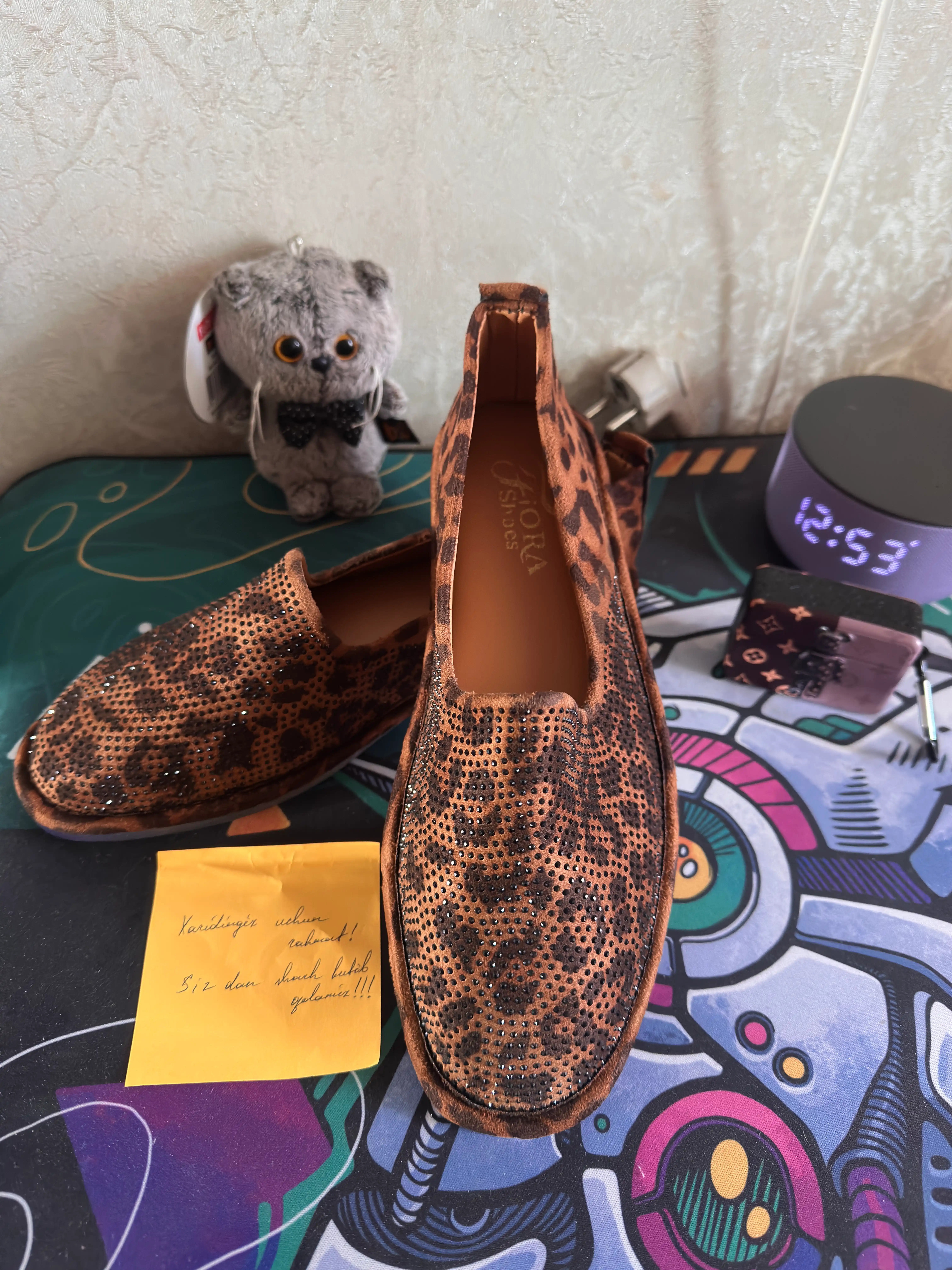 Ayollar uchun leopard mokasinlari, kundalik kiyish uchun