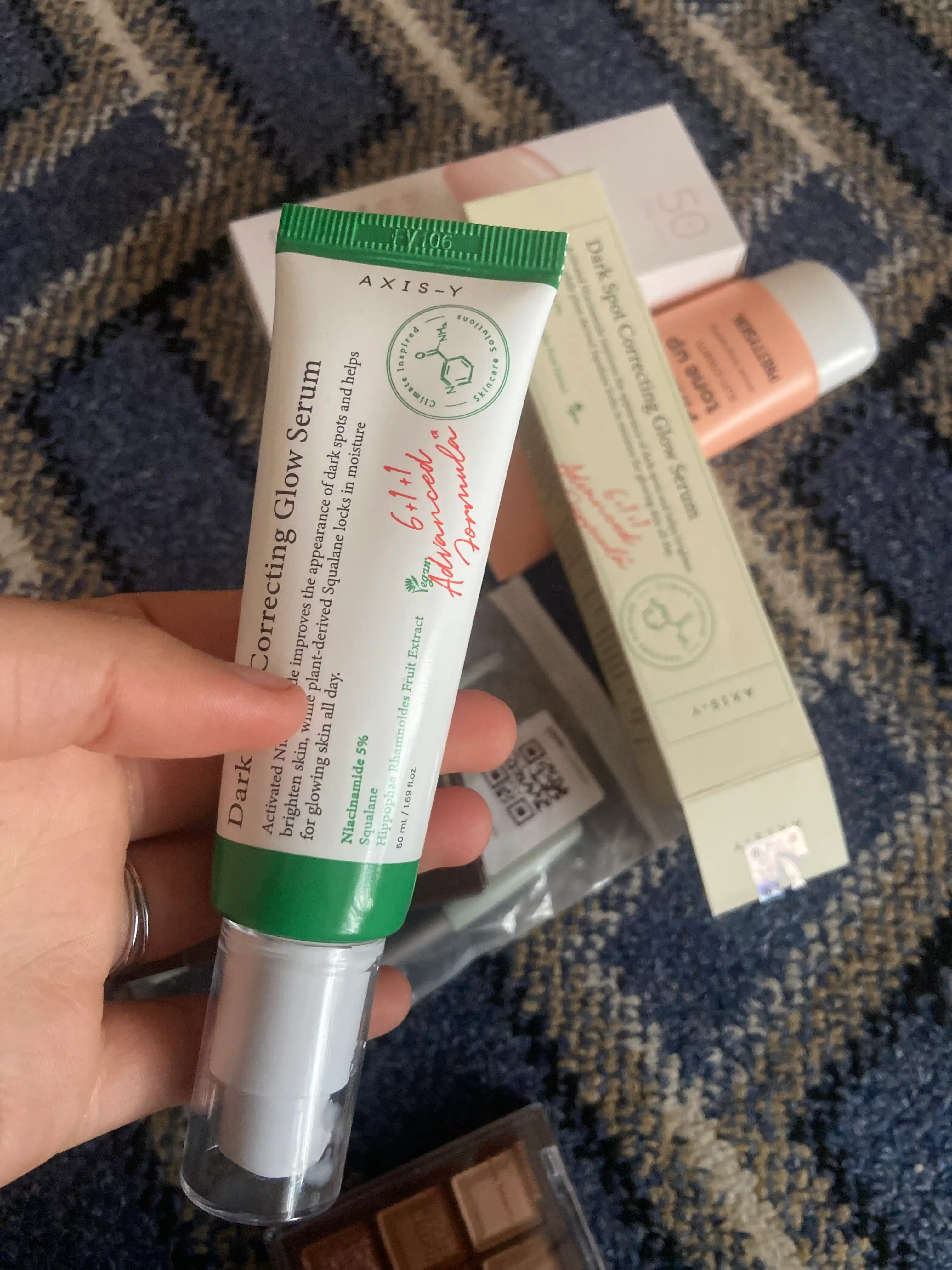 Сыворотка для осветления пигментных пятен Axis-Y Dark Spot Correcting Glow Serum