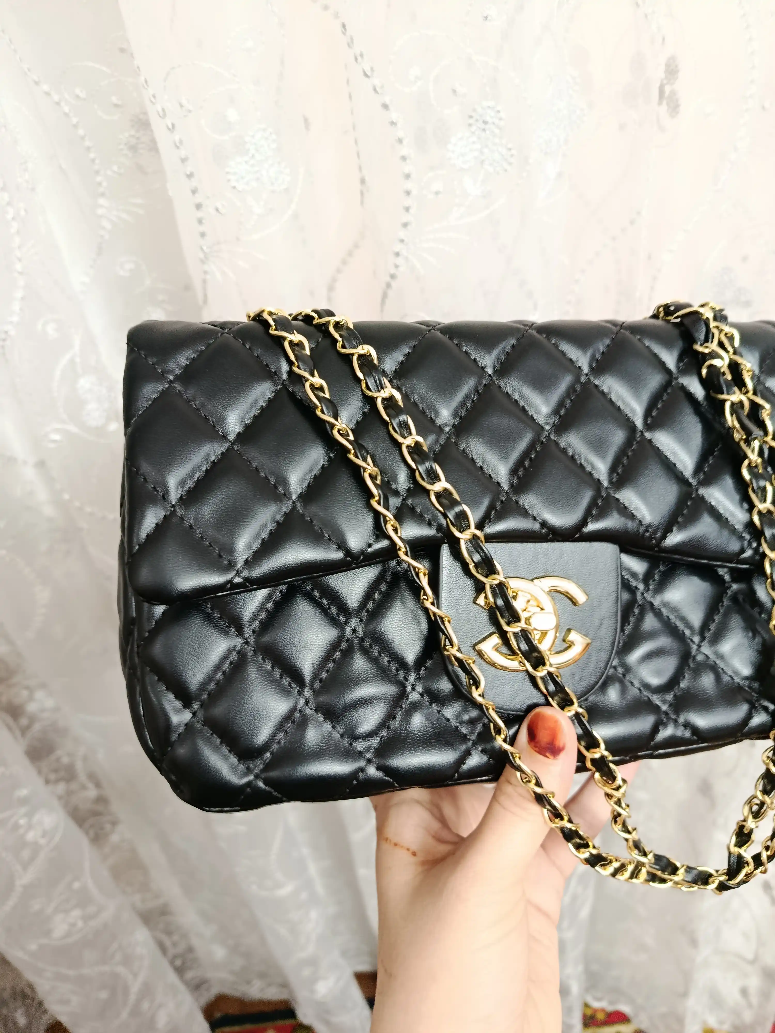 Chanel uslubidagi ayollar yelkama-sumkasi, mini Chanel debriyaj sumkasi