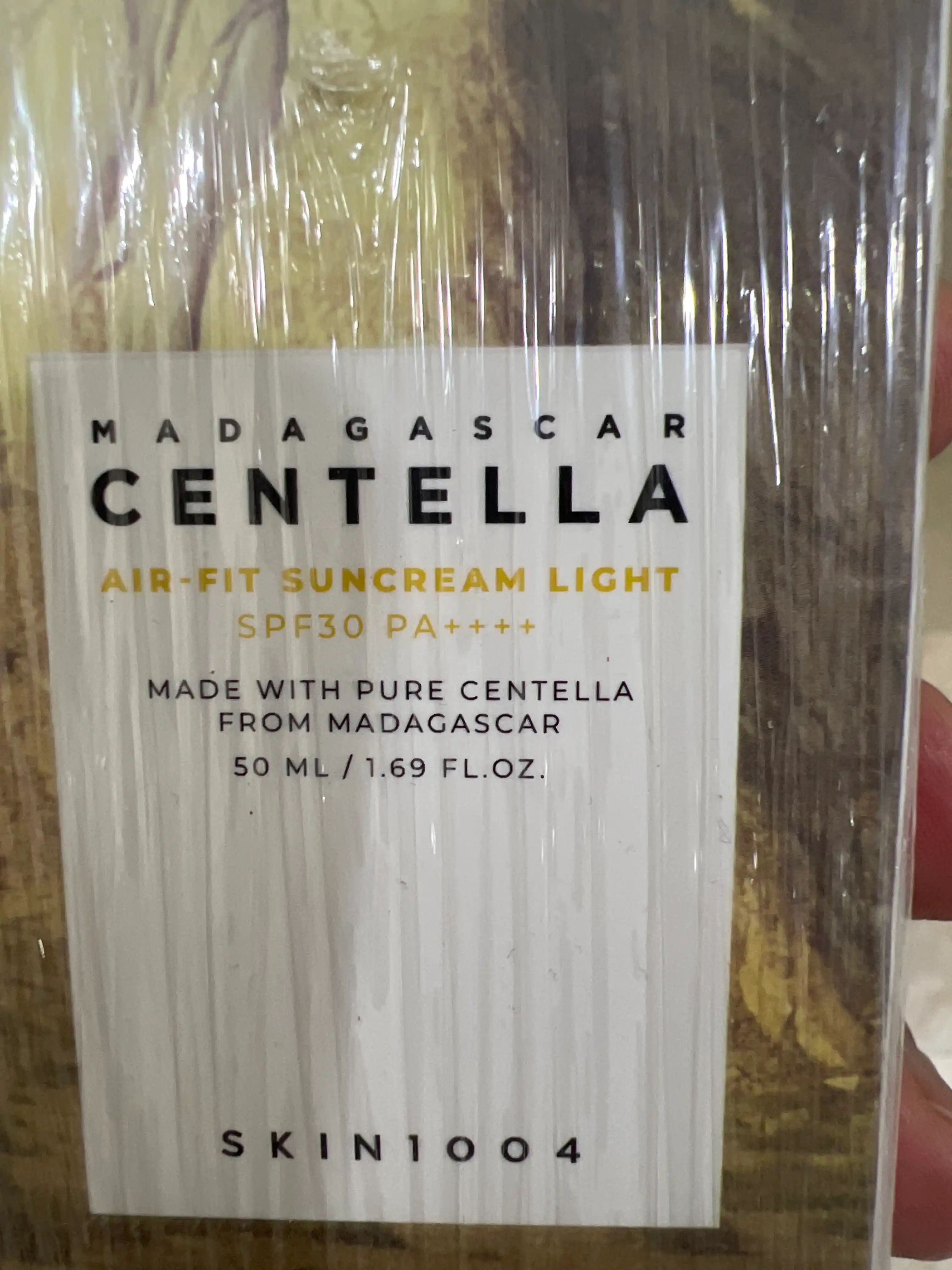 Солнцезащитный крем с центеллой SPF 50+ Skin1004 Madagascar Centella SPF50+ PA++++, 50 мл