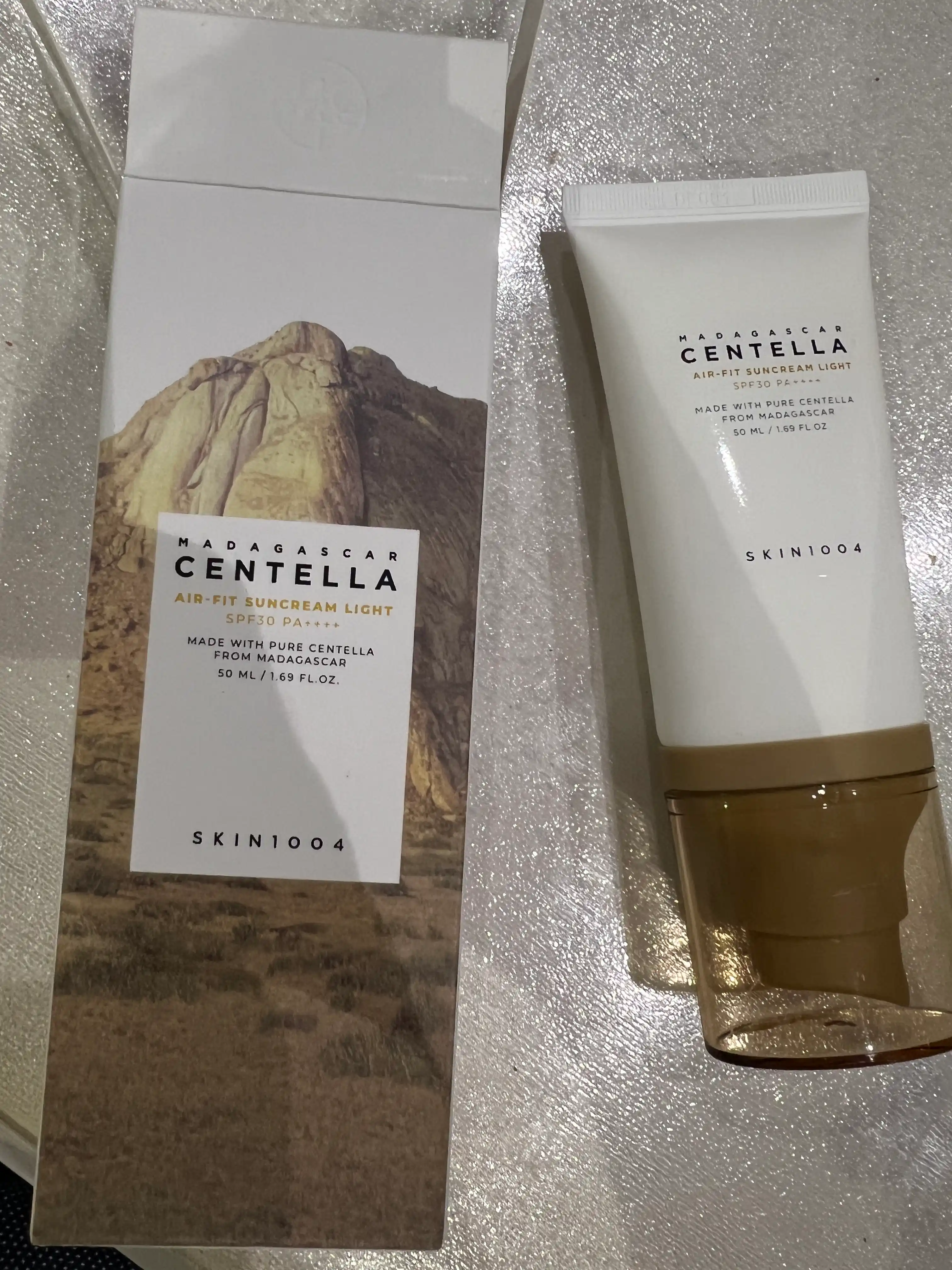 Солнцезащитный крем с центеллой SPF 50+ Skin1004 Madagascar Centella SPF50+ PA++++, 50 мл