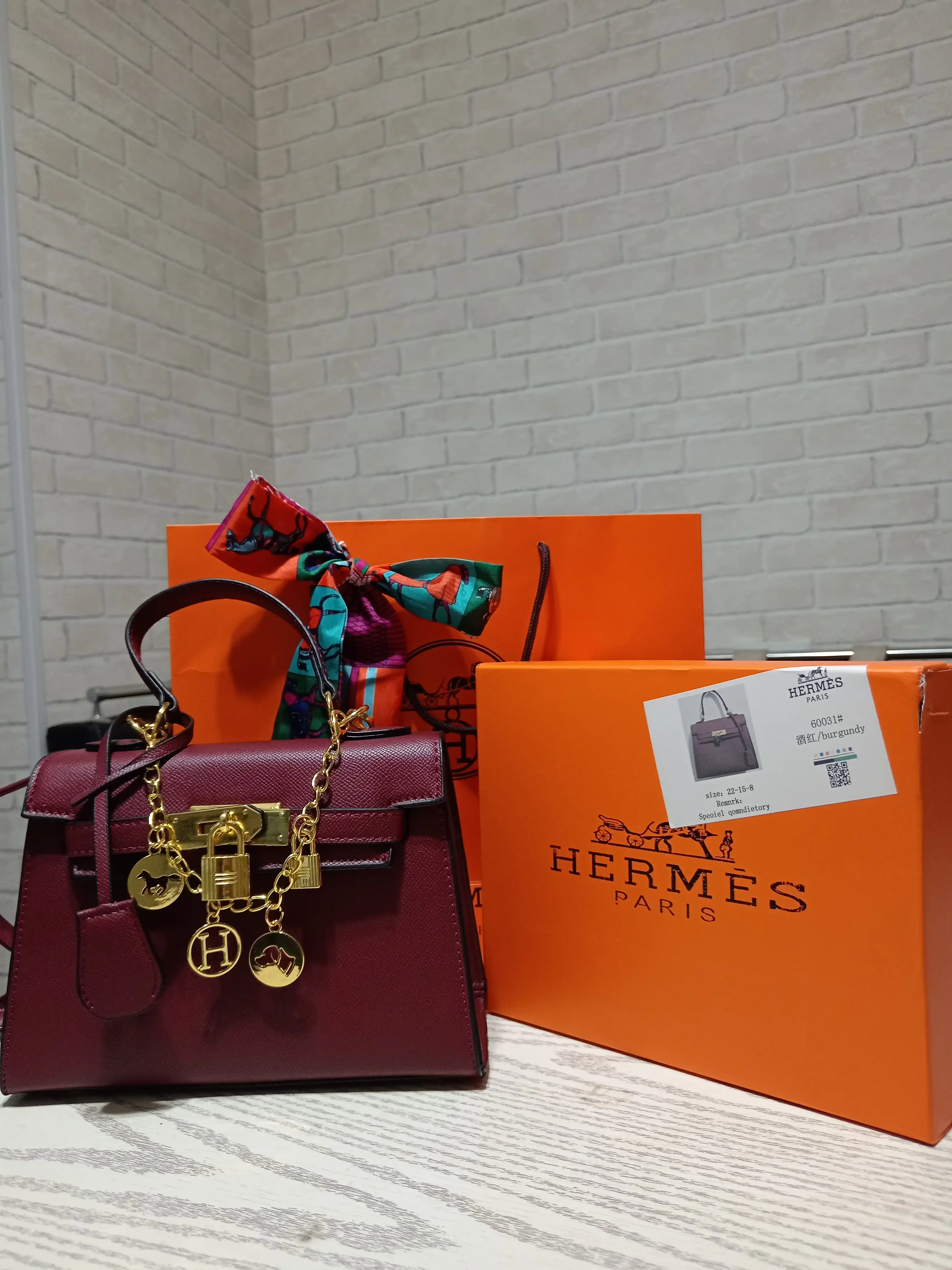 Женская сумка в стиле Hermes + подарочная упаковка к 8 Марта
